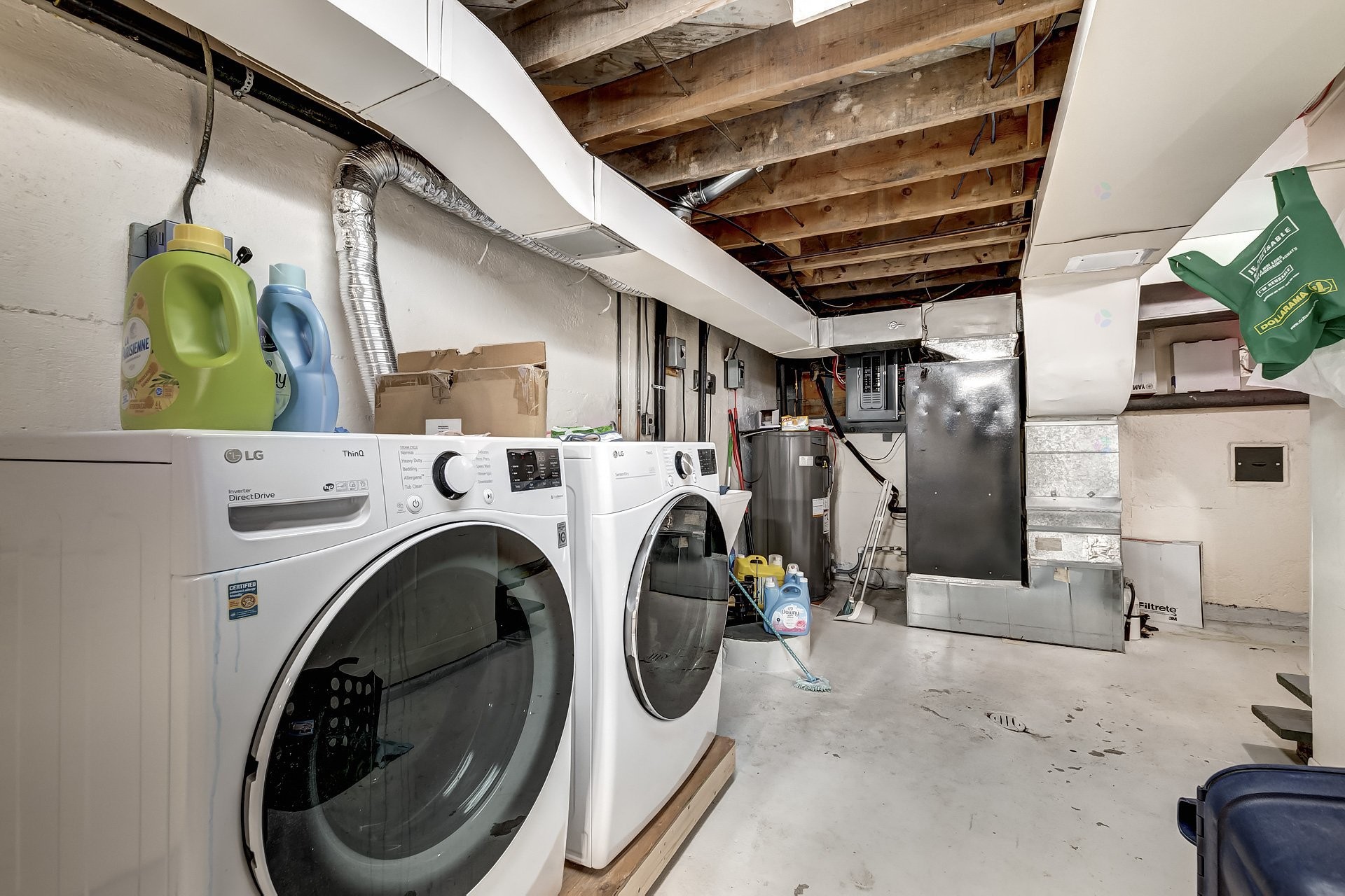 









75


17e Avenue

,
Montréal (Pierrefonds-Roxboro),




QC
H8Y3A5


