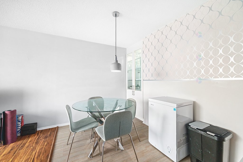 









23


Rue de la Soeur-Jeanne-Marie-Chavoin

, 413,
Gatineau (Hull),




QC
J8Z1V9

