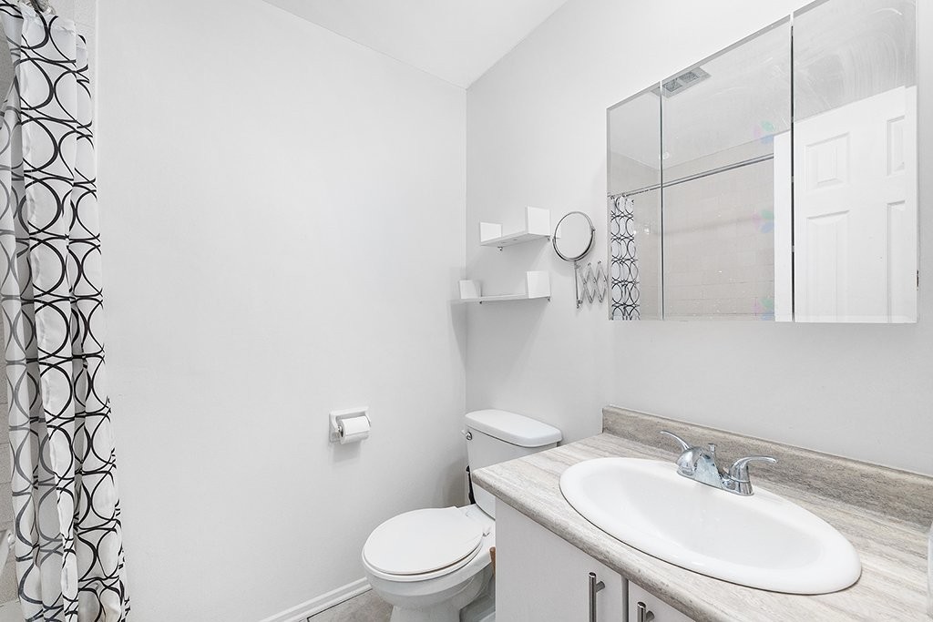 









23


Rue de la Soeur-Jeanne-Marie-Chavoin

, 413,
Gatineau (Hull),




QC
J8Z1V9

