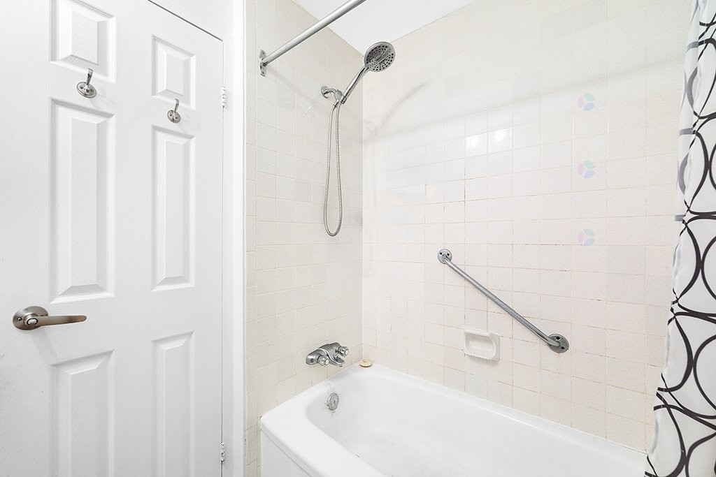 









23


Rue de la Soeur-Jeanne-Marie-Chavoin

, 413,
Gatineau (Hull),




QC
J8Z1V9

