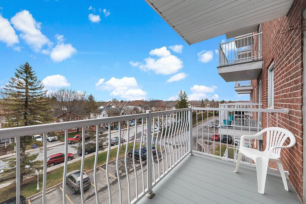 









23


Rue de la Soeur-Jeanne-Marie-Chavoin

, 413,
Gatineau (Hull),




QC
J8Z1V9

