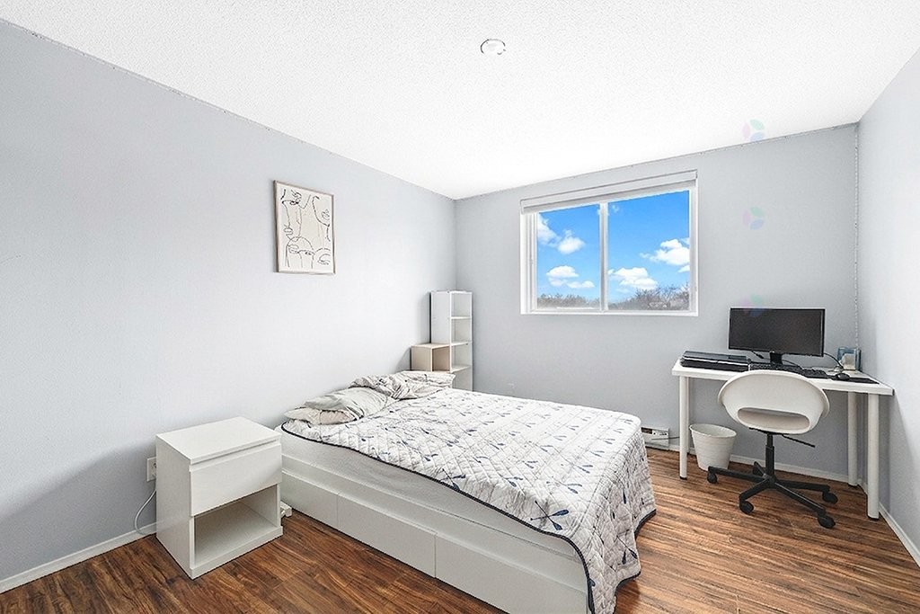 









23


Rue de la Soeur-Jeanne-Marie-Chavoin

, 413,
Gatineau (Hull),




QC
J8Z1V9

