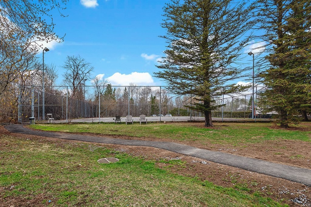 









23


Rue de la Soeur-Jeanne-Marie-Chavoin

, 413,
Gatineau (Hull),




QC
J8Z1V9

