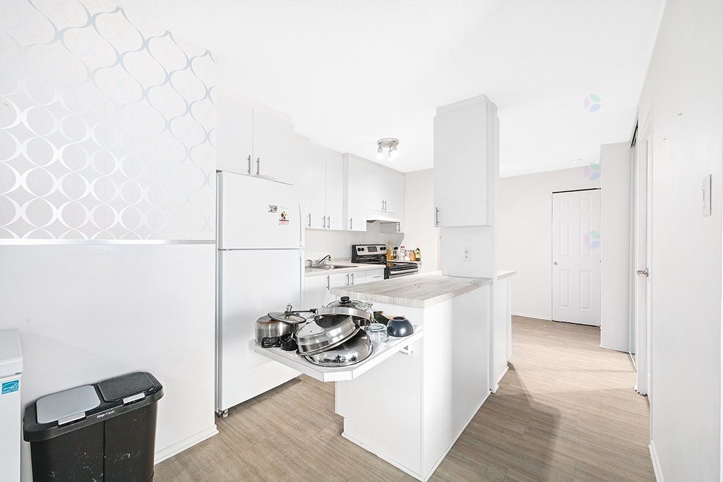 









23


Rue de la Soeur-Jeanne-Marie-Chavoin

, 413,
Gatineau (Hull),




QC
J8Z1V9

