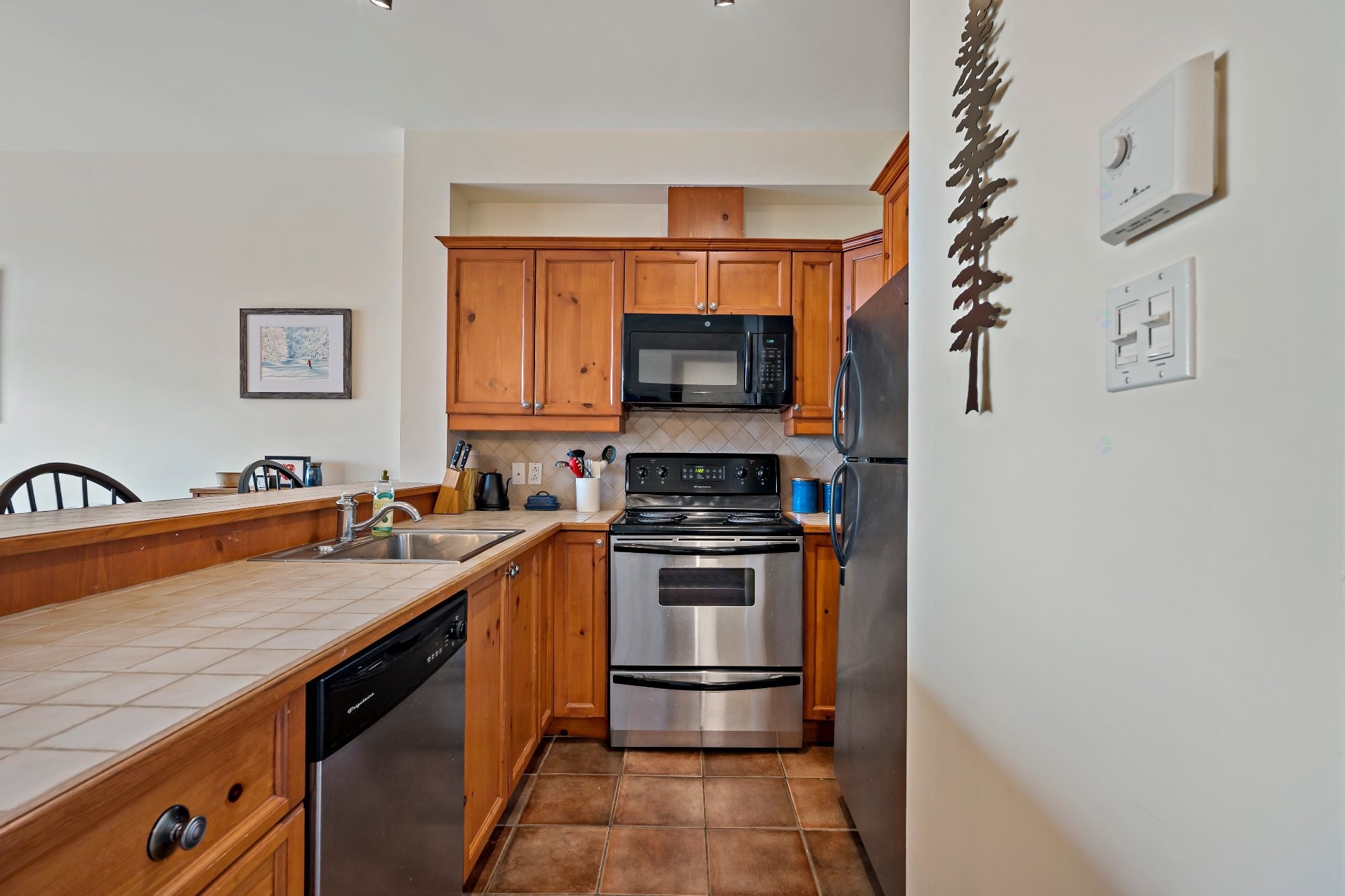 









225


Rue du Mont-Plaisant

, 4,
Mont-Tremblant,




QC
J8E1L2

