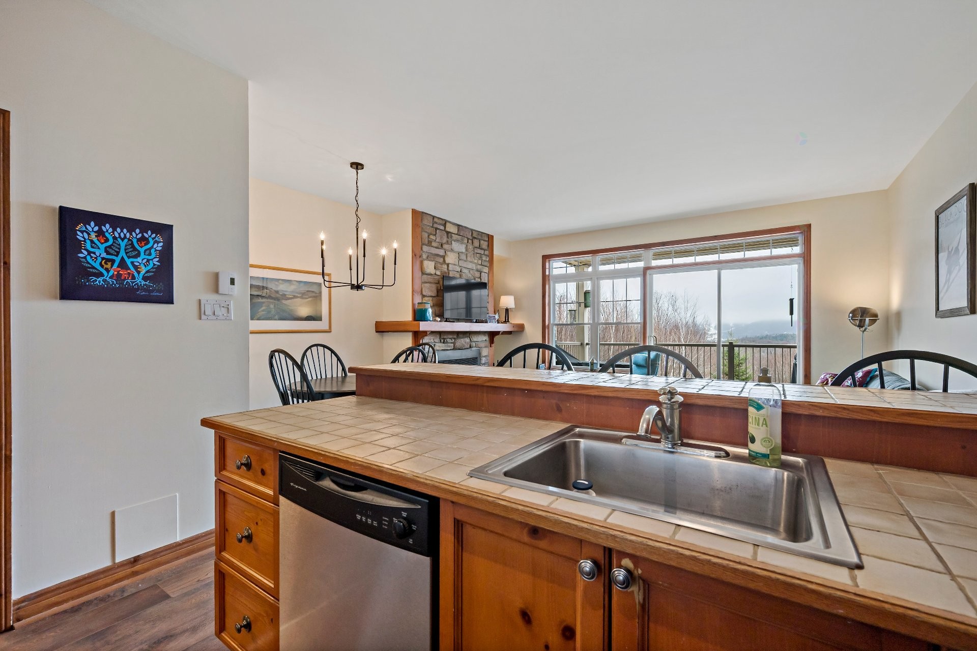 









225


Rue du Mont-Plaisant

, 4,
Mont-Tremblant,




QC
J8E1L2

