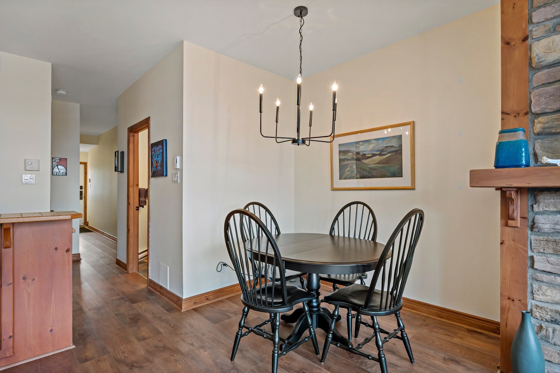 









225


Rue du Mont-Plaisant

, 4,
Mont-Tremblant,




QC
J8E1L2

