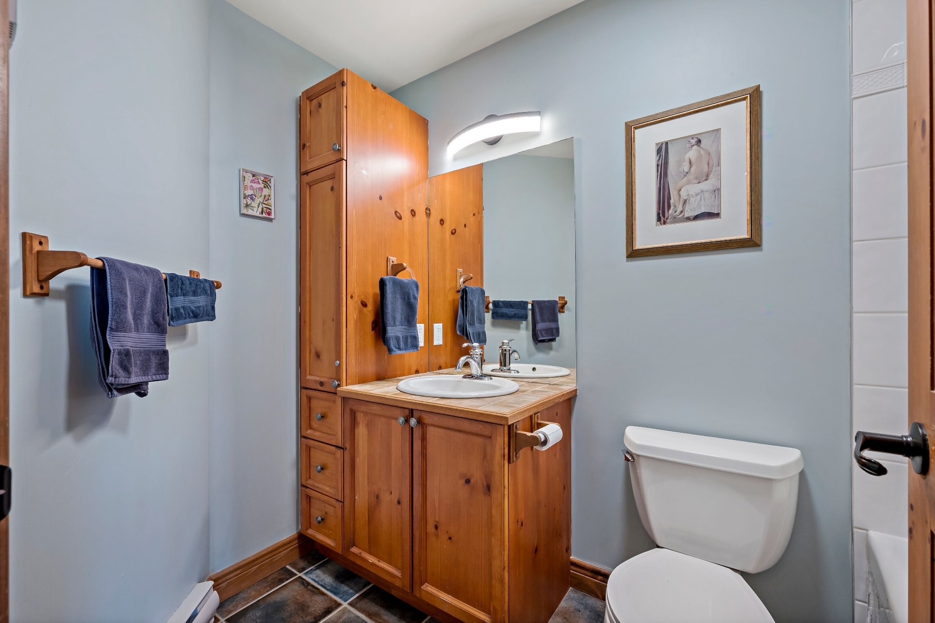 









225


Rue du Mont-Plaisant

, 4,
Mont-Tremblant,




QC
J8E1L2

