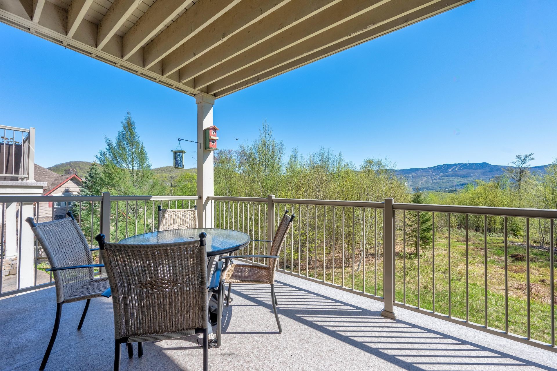 









225


Rue du Mont-Plaisant

, 4,
Mont-Tremblant,




QC
J8E1L2

