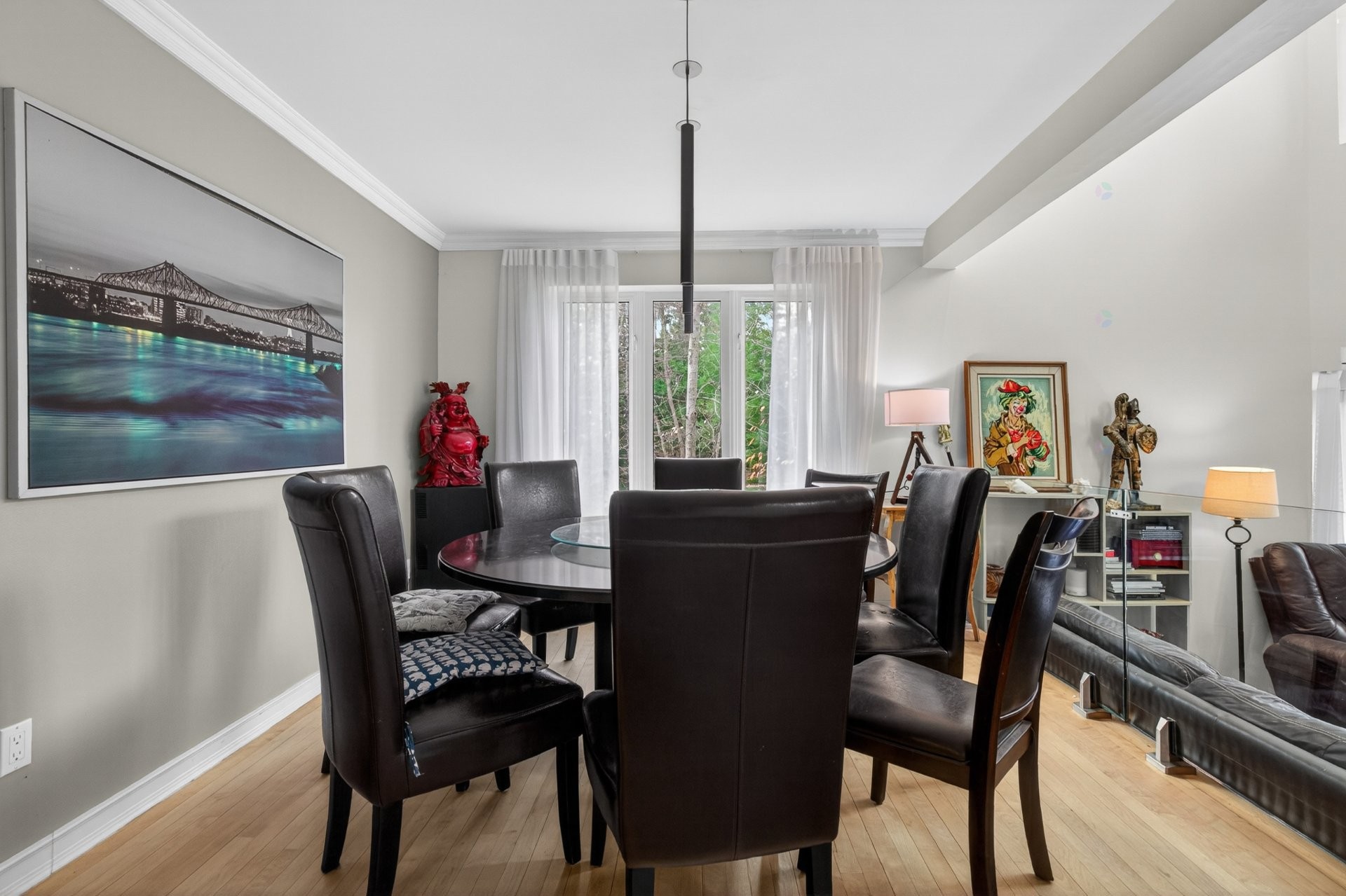 









276


Rue des Eaux-Vives

,
Saint-Jérôme,




QC
J7Y4N9

