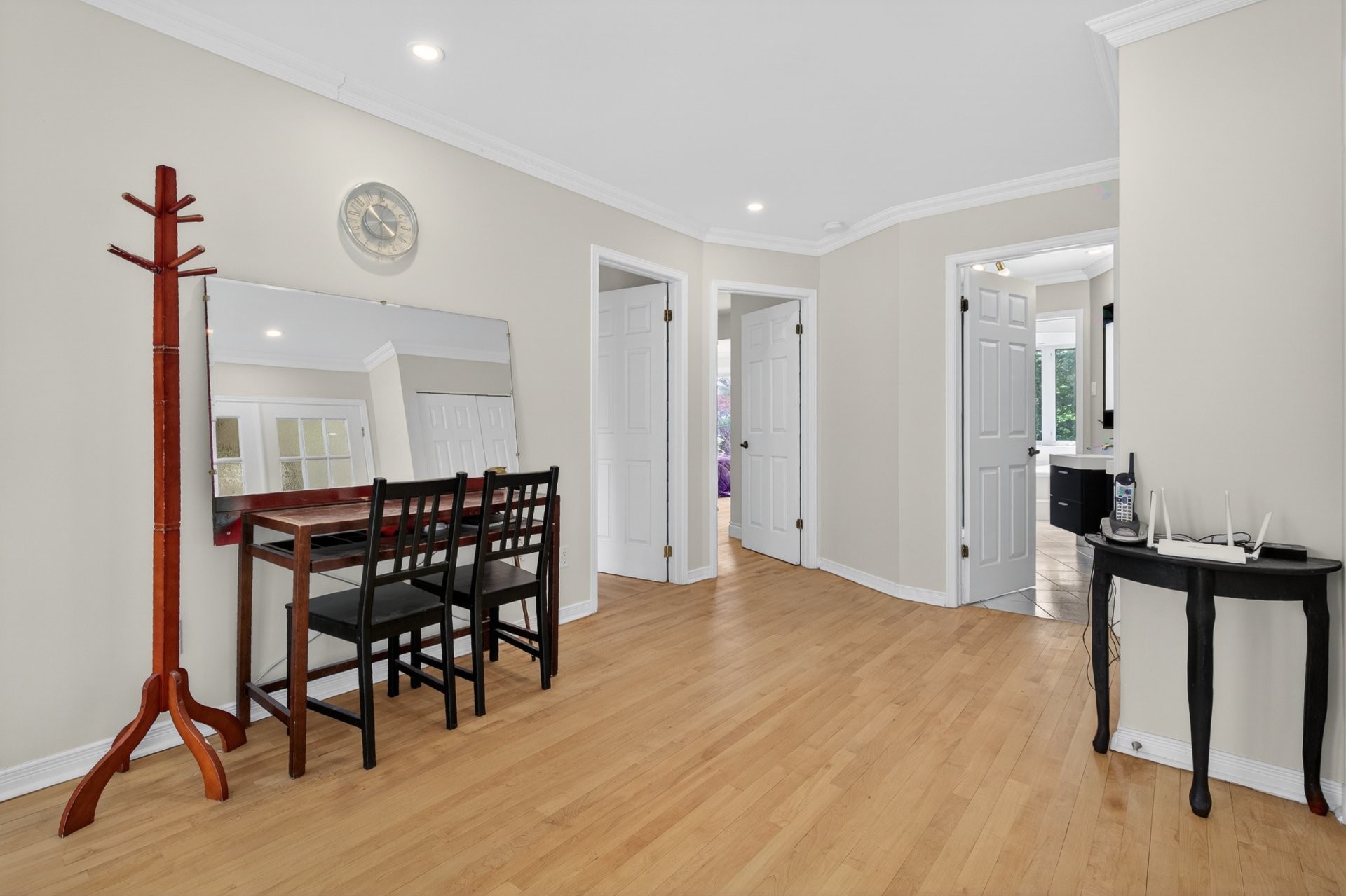 









276


Rue des Eaux-Vives

,
Saint-Jérôme,




QC
J7Y4N9

