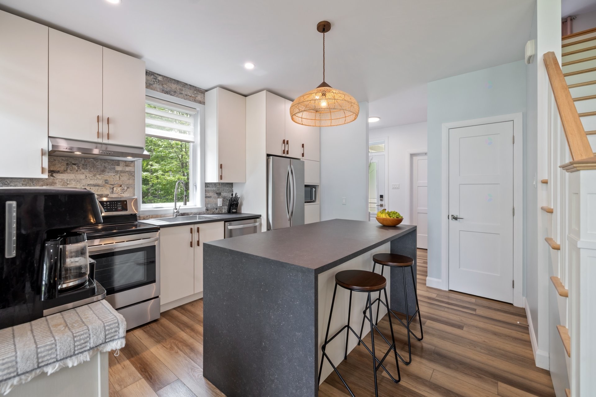 









141


Rue Graham

,
Shawinigan,




QC
G0X1L0

