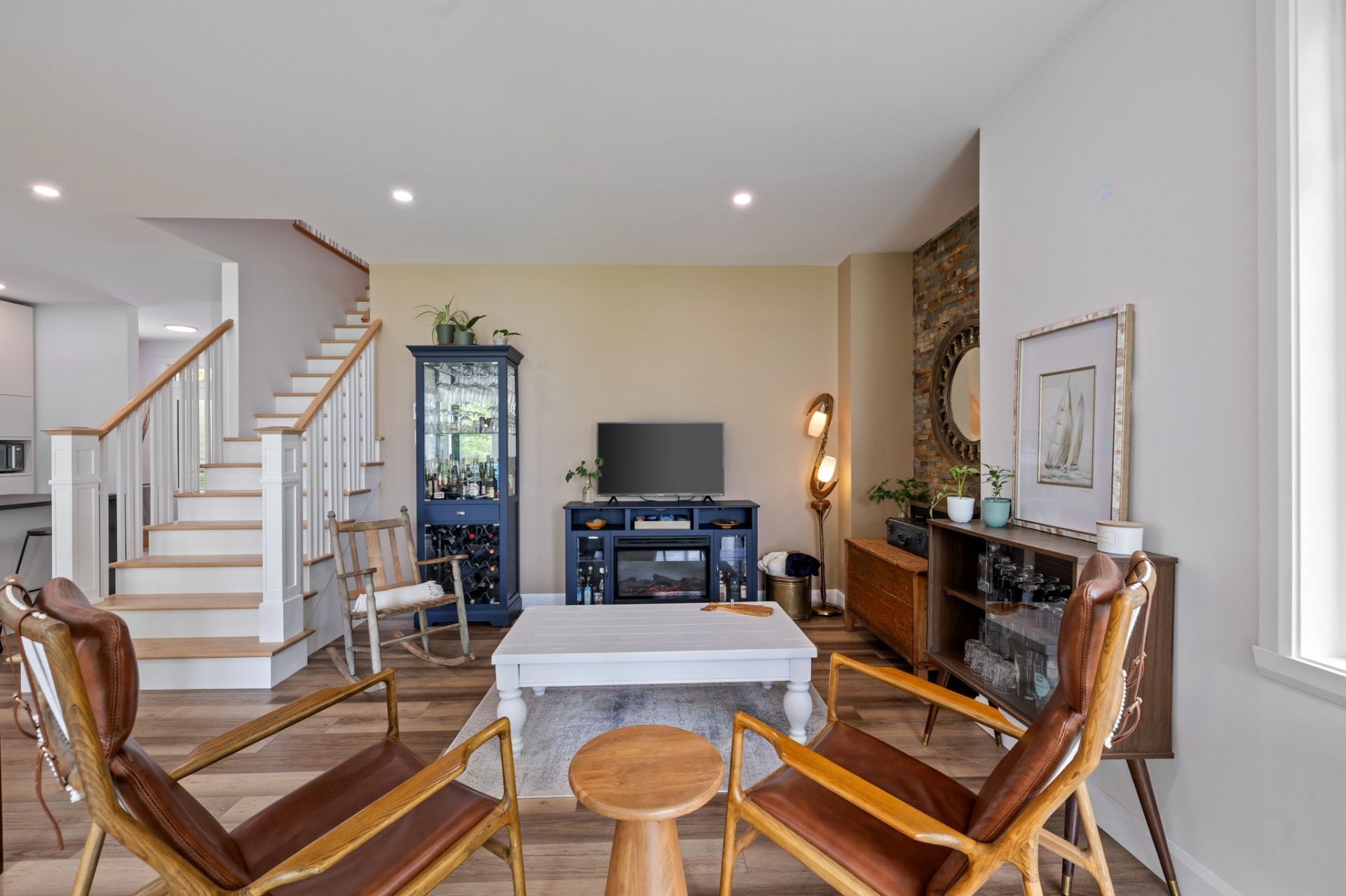 









141


Rue Graham

,
Shawinigan,




QC
G0X1L0


