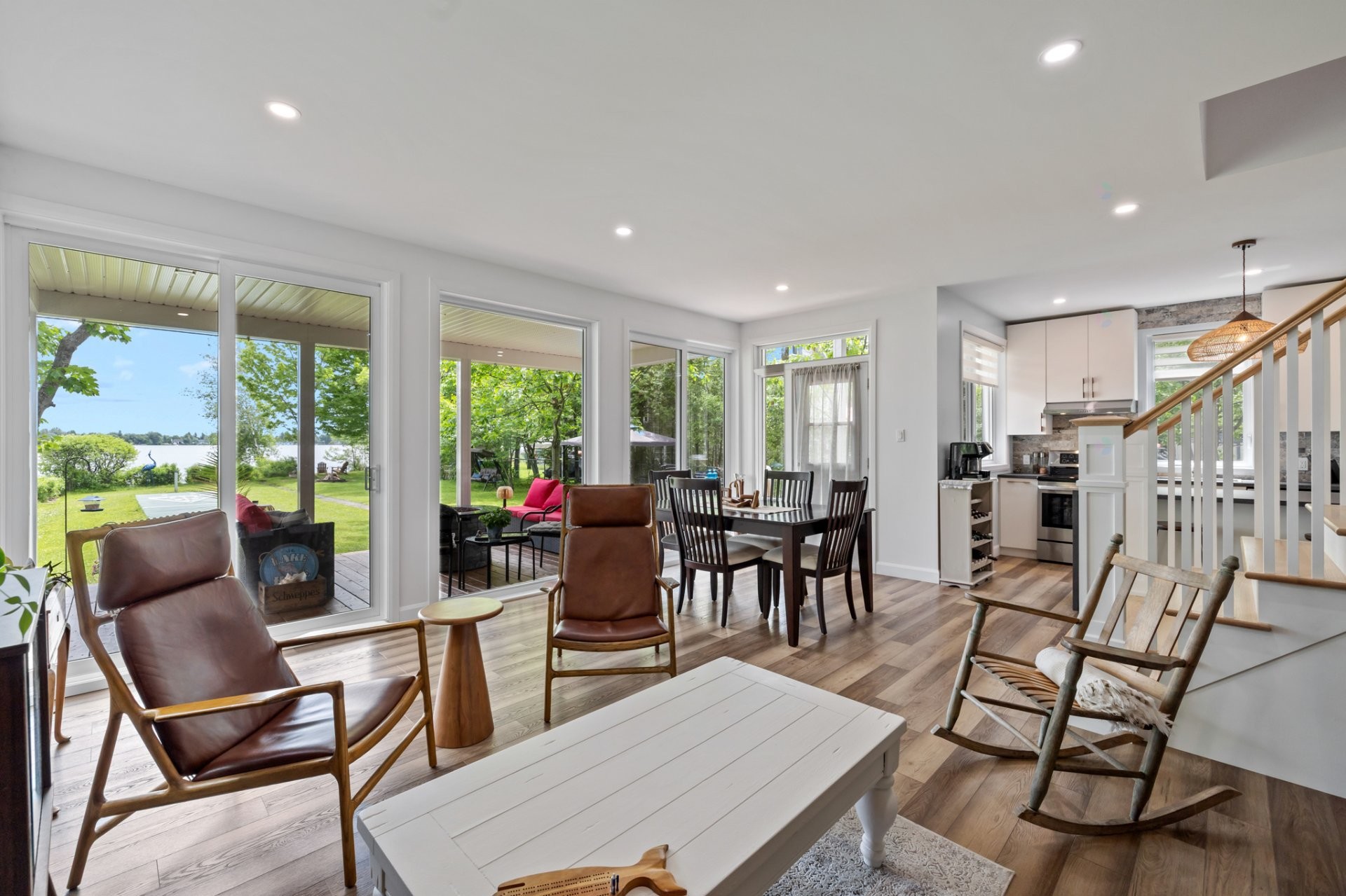 









141


Rue Graham

,
Shawinigan,




QC
G0X1L0

