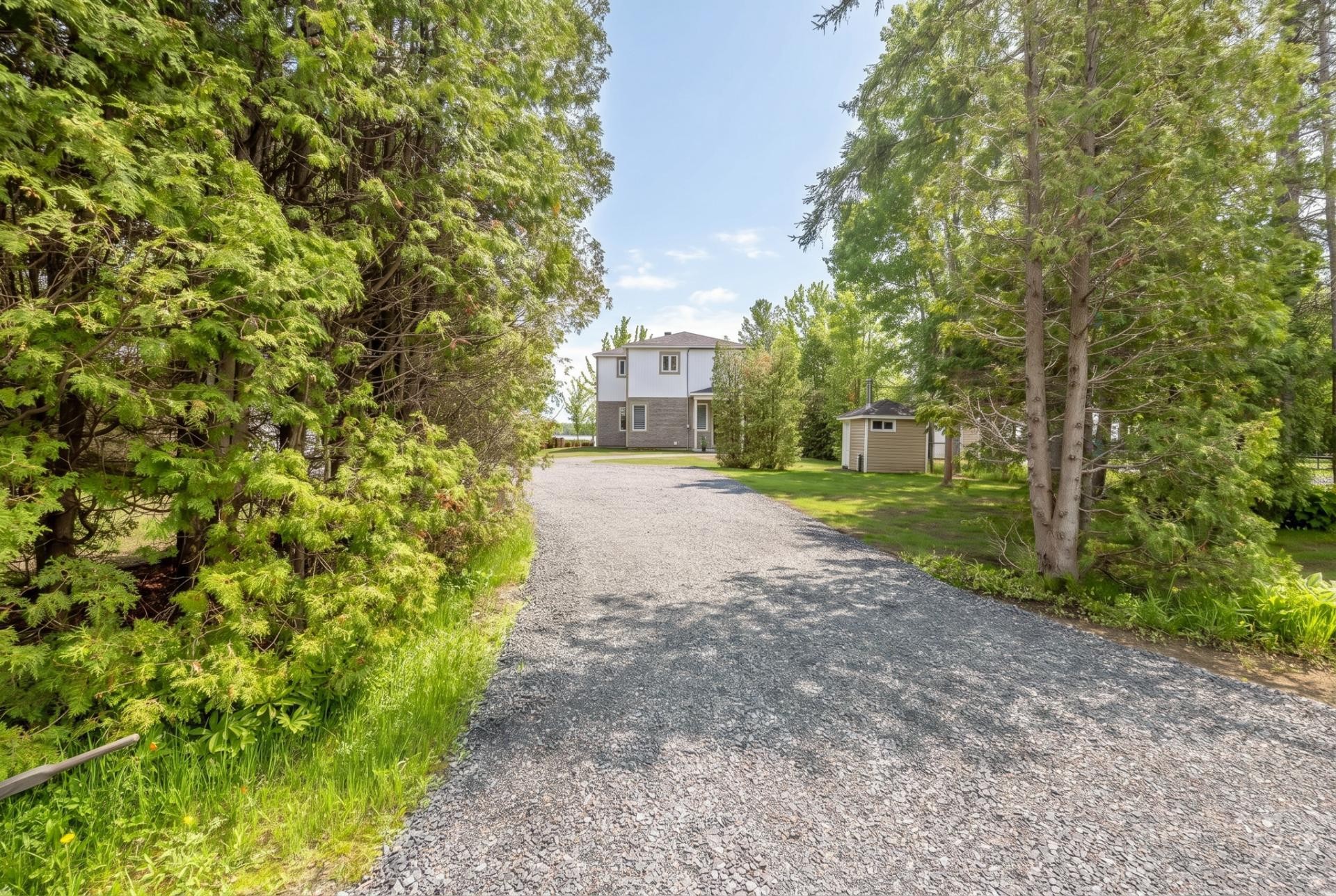 









141


Rue Graham

,
Shawinigan,




QC
G0X1L0

