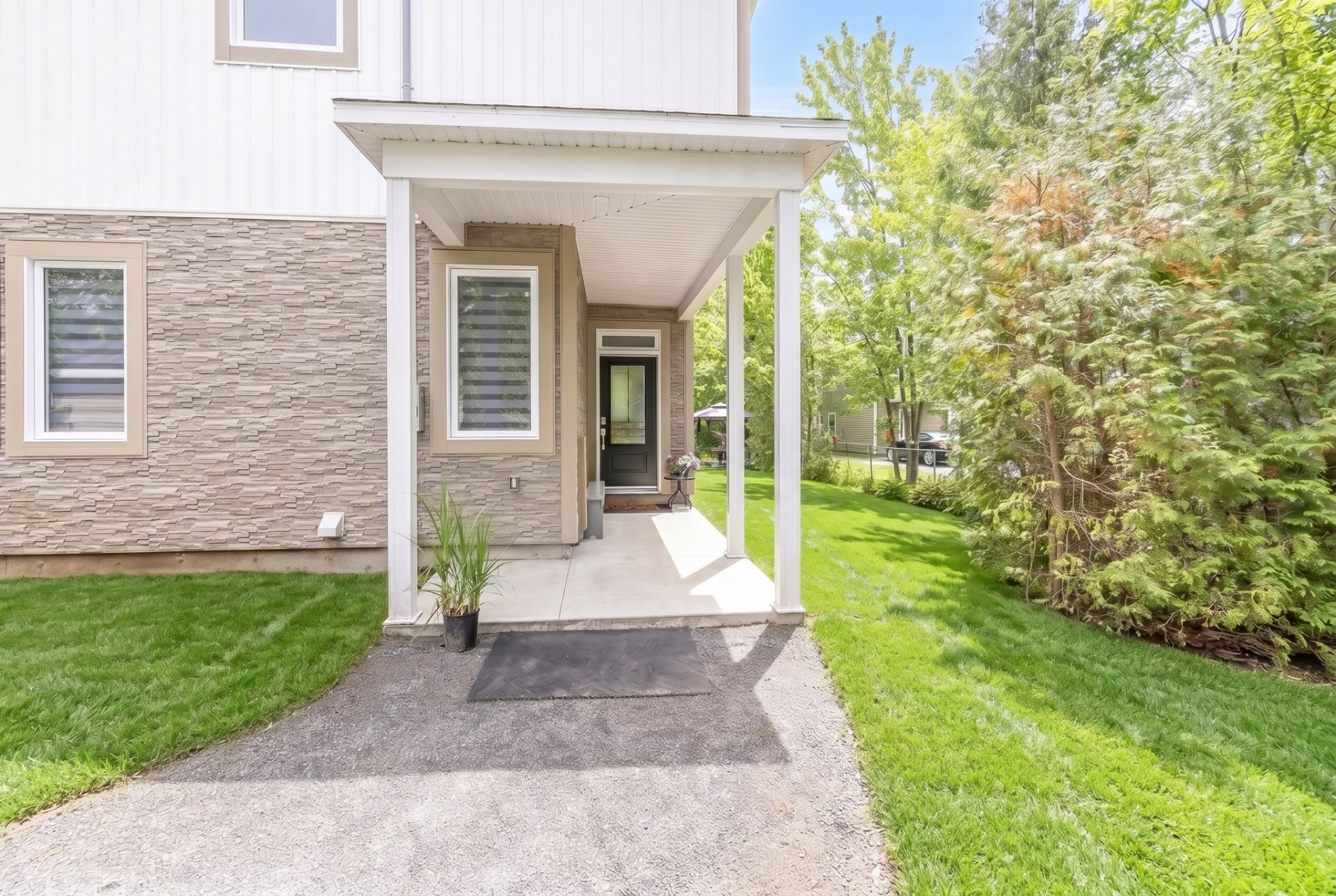 









141


Rue Graham

,
Shawinigan,




QC
G0X1L0

