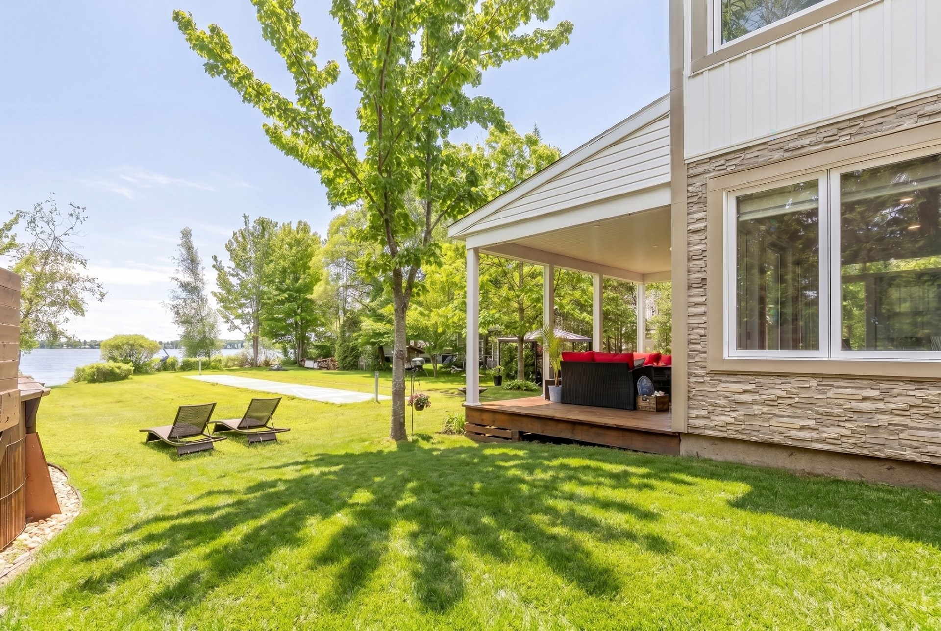 









141


Rue Graham

,
Shawinigan,




QC
G0X1L0

