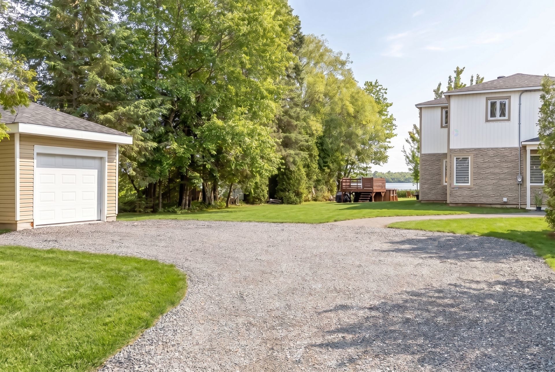 









141


Rue Graham

,
Shawinigan,




QC
G0X1L0

