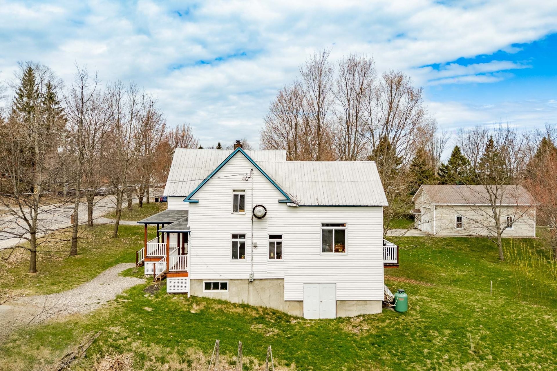 









1394


Ch. Favreau

,
Sainte-Edwidge-de-Clifton,




QC
J0B2R0

