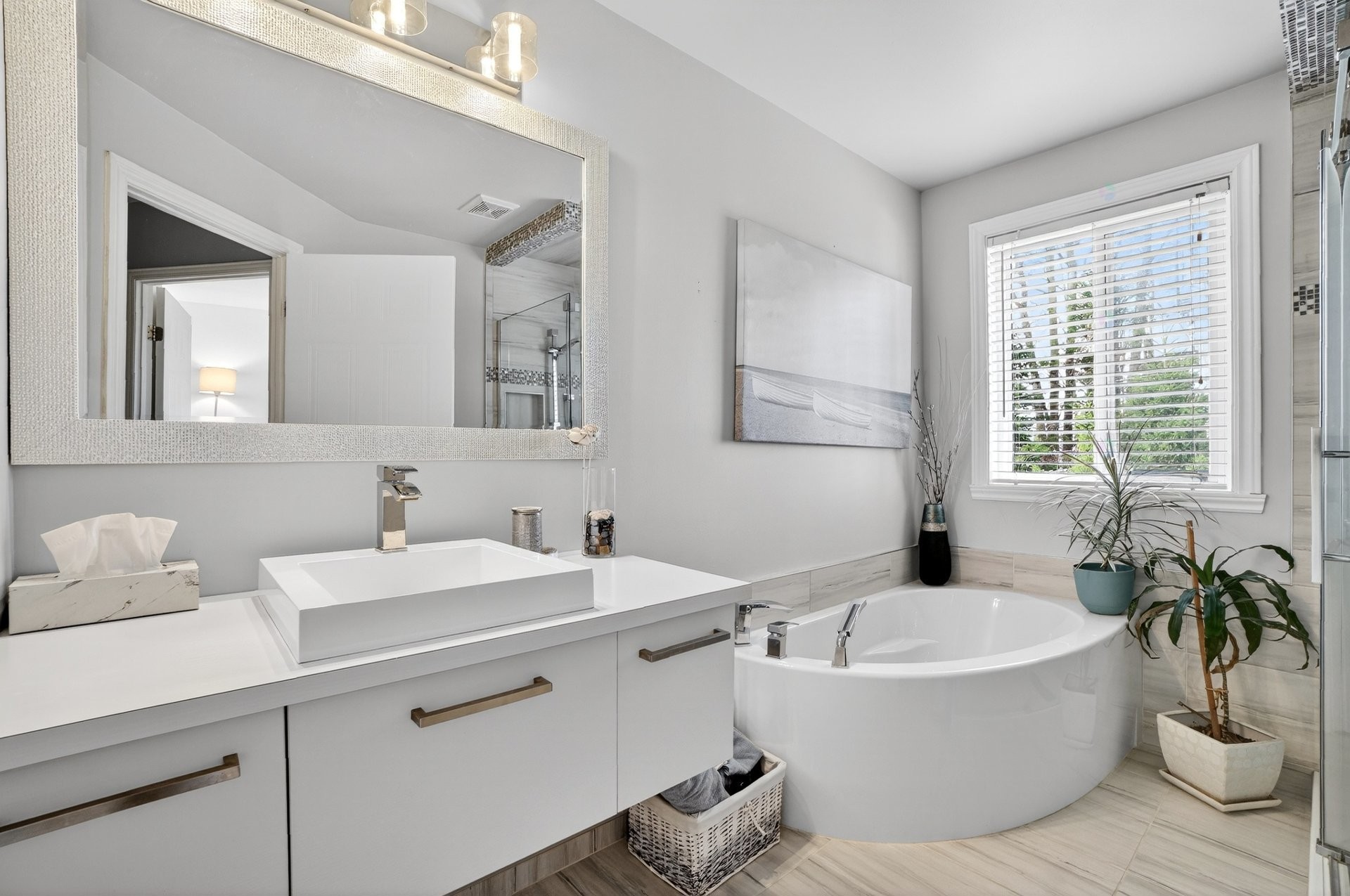 









550


Rue Ernest-Bourque

,
Blainville,




QC
J7C5G7

