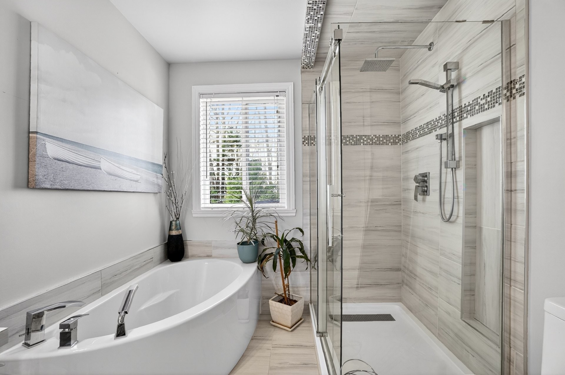 









550


Rue Ernest-Bourque

,
Blainville,




QC
J7C5G7


