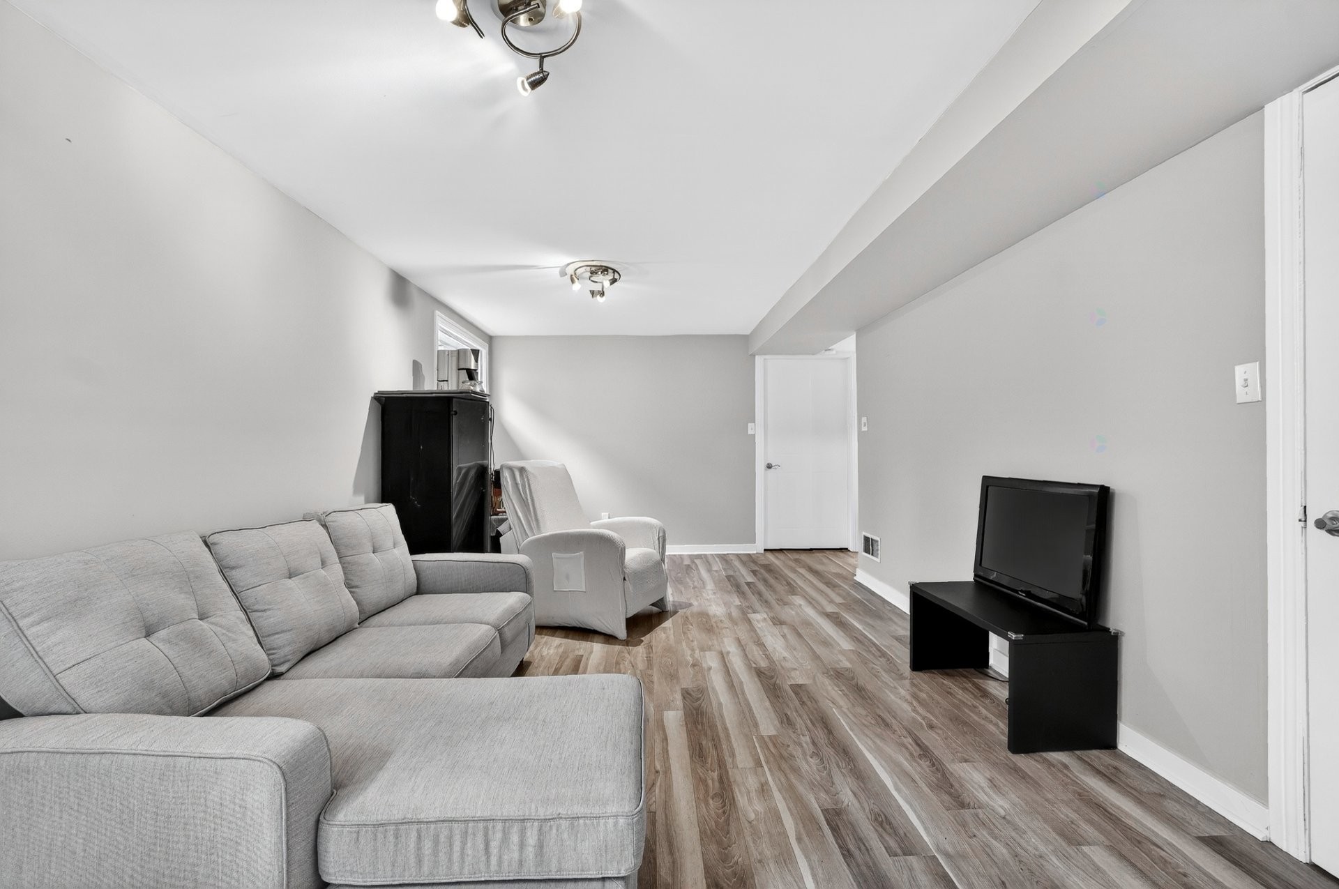









550


Rue Ernest-Bourque

,
Blainville,




QC
J7C5G7

