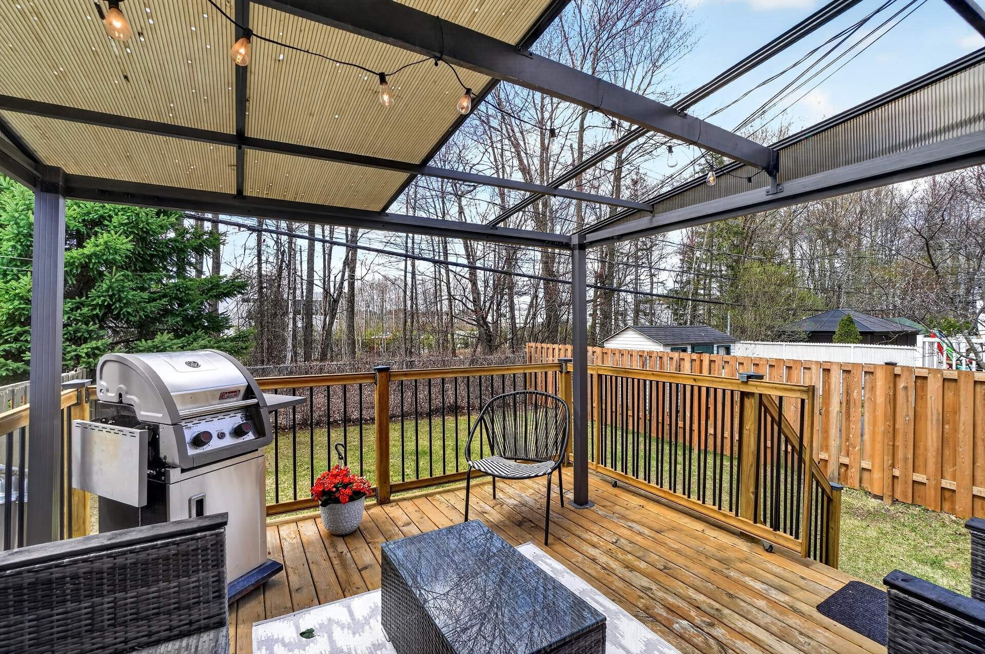 









550


Rue Ernest-Bourque

,
Blainville,




QC
J7C5G7

