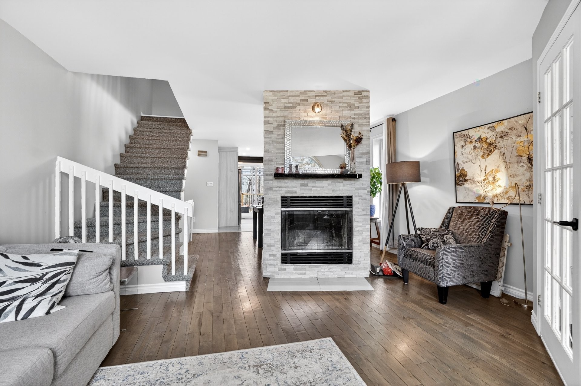 









550


Rue Ernest-Bourque

,
Blainville,




QC
J7C5G7

