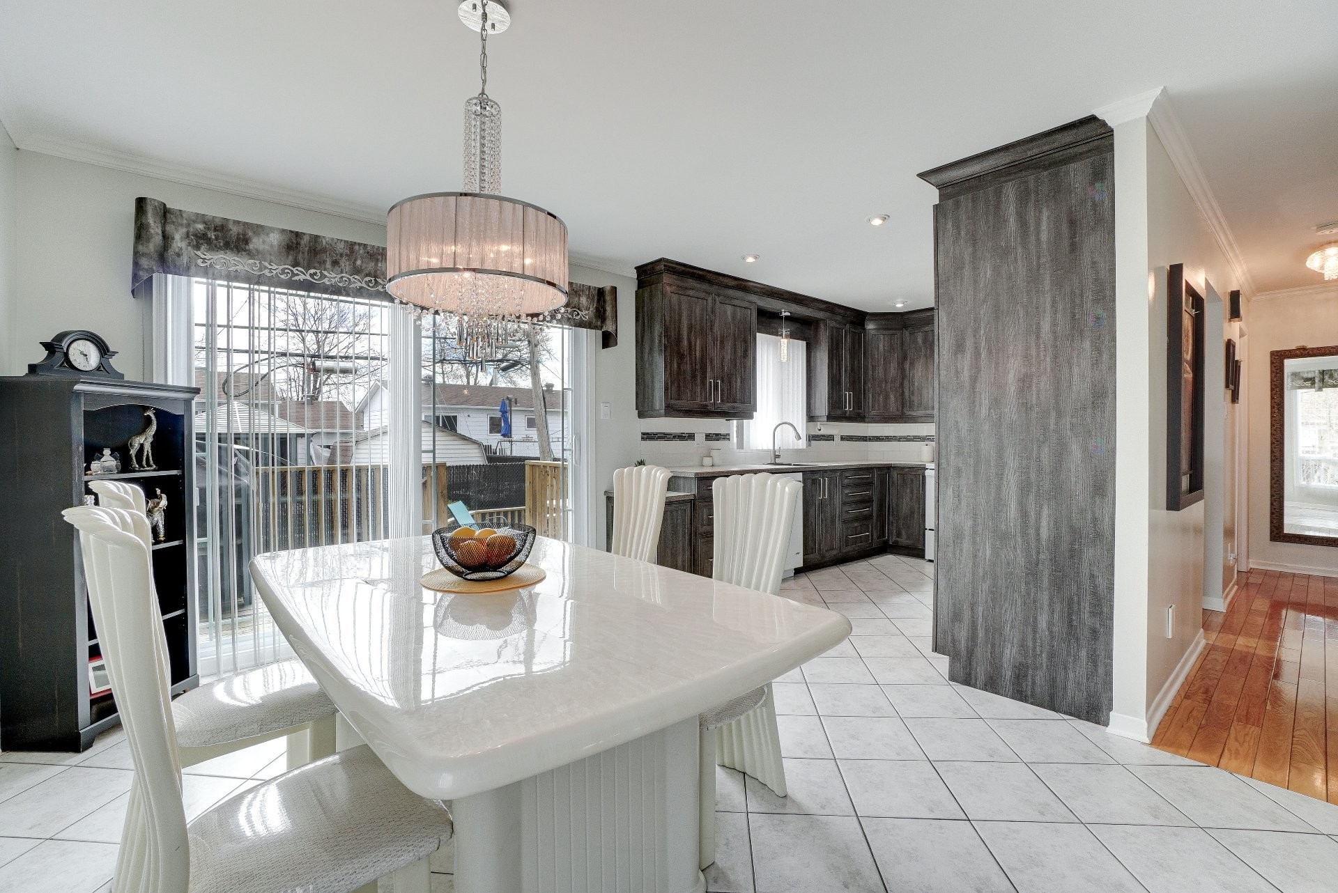 









642


Rue Monsabré

,
Repentigny (Repentigny),




QC
J6A6M8

