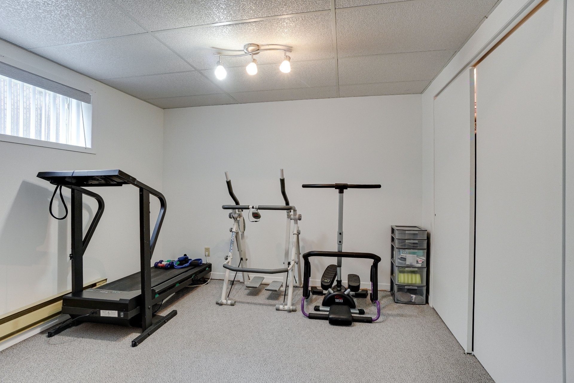 









642


Rue Monsabré

,
Repentigny (Repentigny),




QC
J6A6M8

