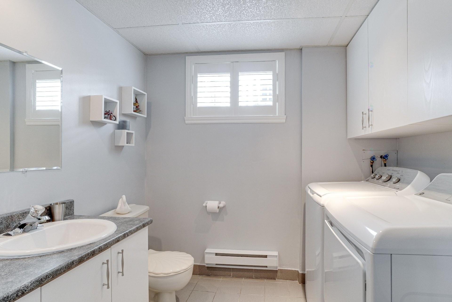 









642


Rue Monsabré

,
Repentigny (Repentigny),




QC
J6A6M8

