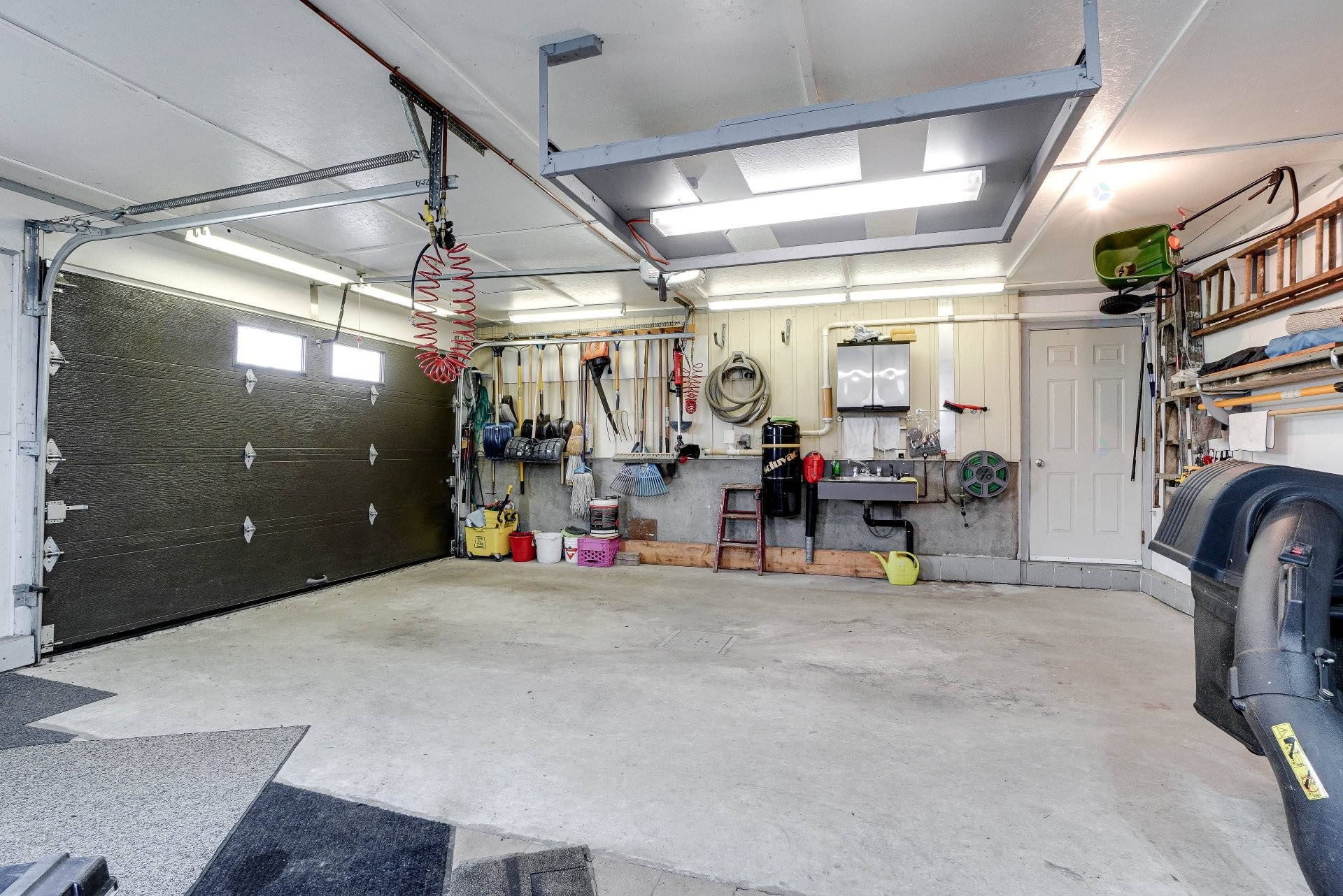 









642


Rue Monsabré

,
Repentigny (Repentigny),




QC
J6A6M8

