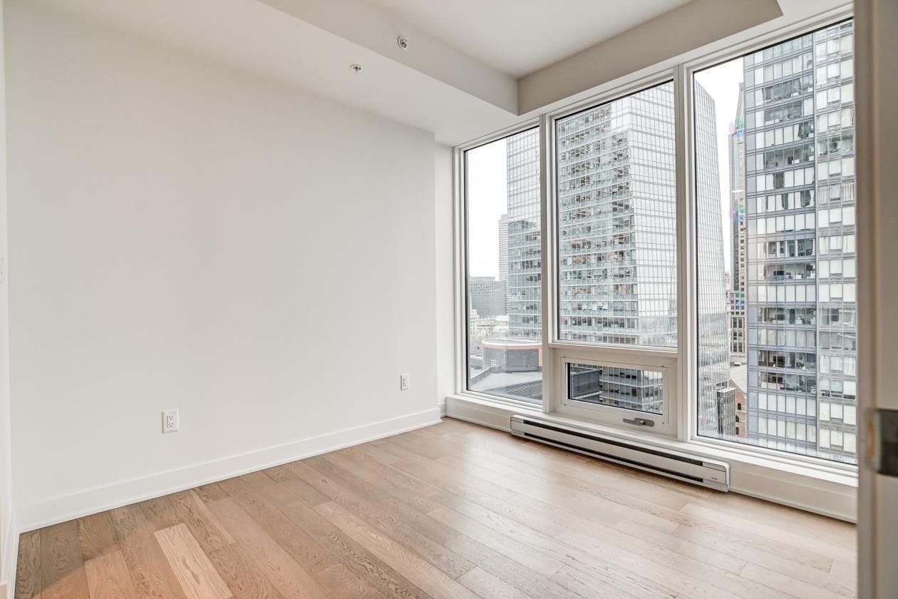 









1288


Rue St-Antoine O.

, 2304,
Montréal (Ville-Marie),




QC
H3B3B3


