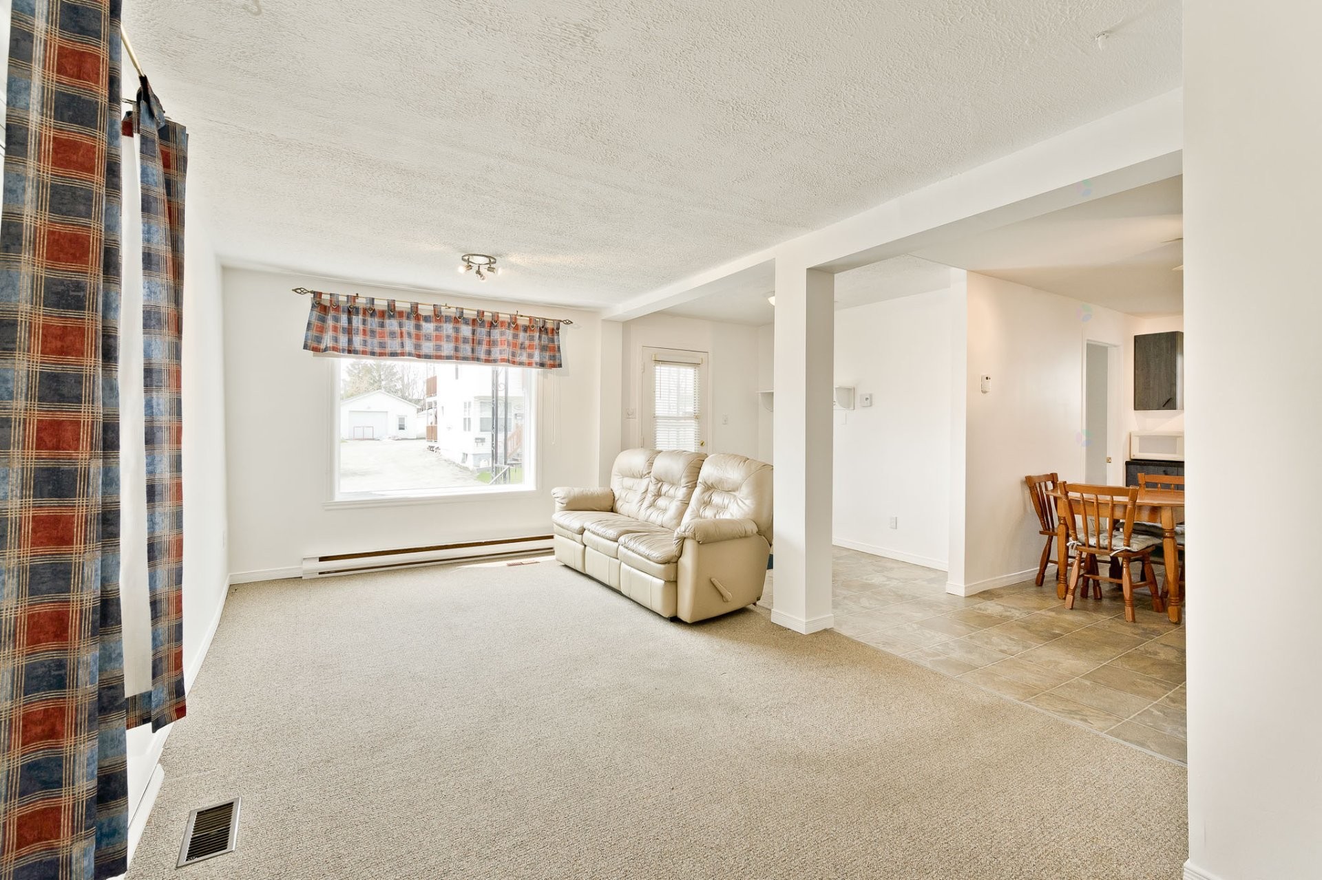 









276


Rue de l'Assomption

,
Sherbrooke (Fleurimont),




QC
J1E2L6

