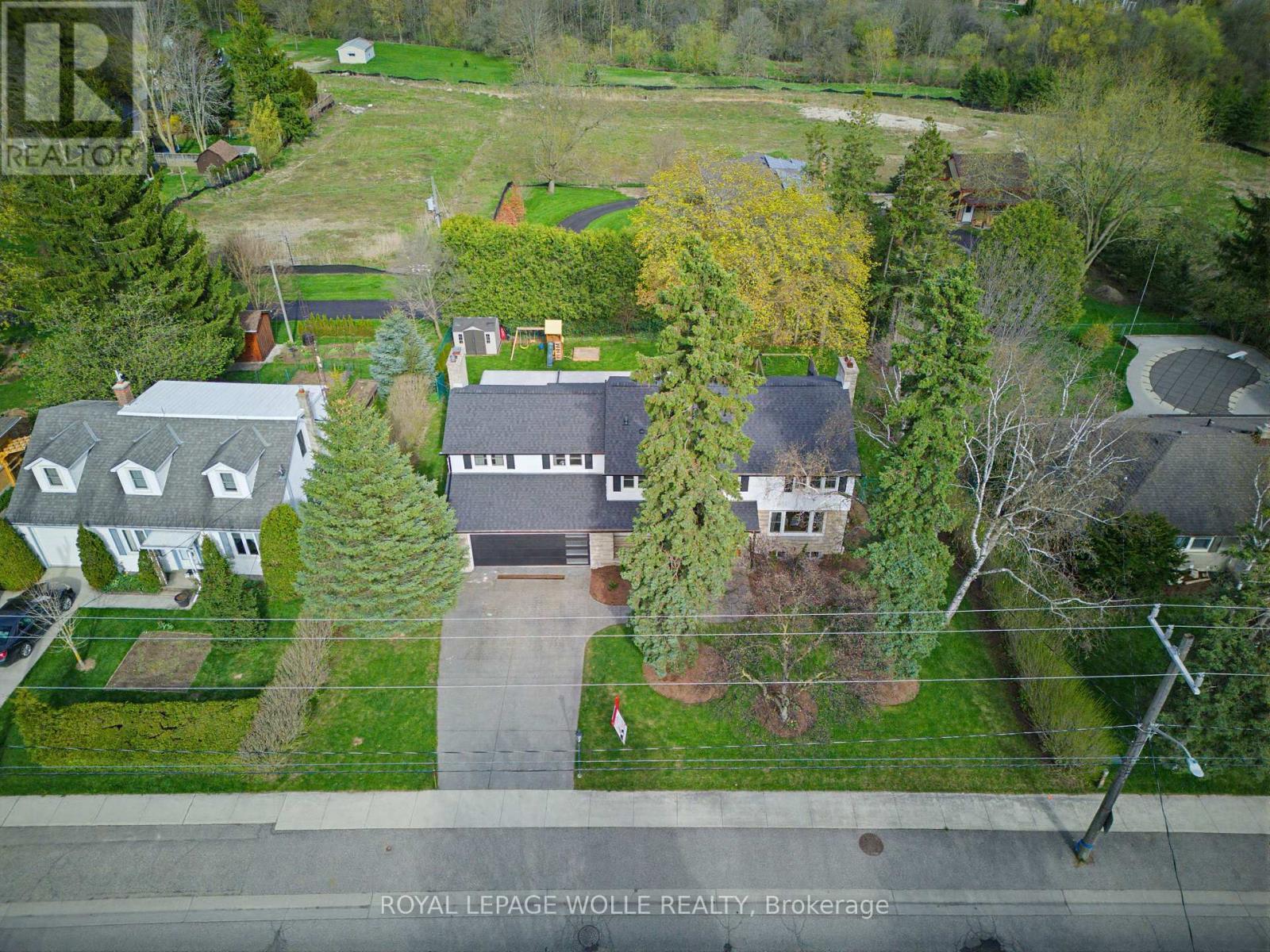 












3623 NAFZIGER ROAD

,
Wellesley,




Ontario
N0B2T0

