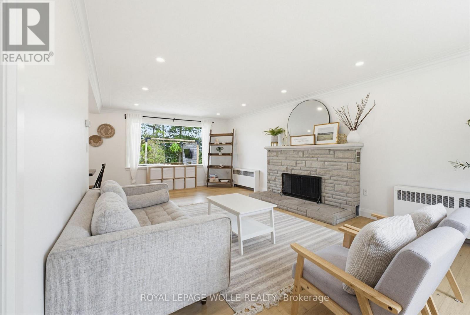 












3623 NAFZIGER ROAD

,
Wellesley,




Ontario
N0B2T0

