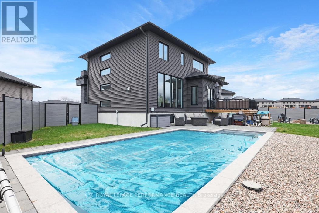 












541 BARRAGE STREET

,
Casselman,




Ontario
K0A1M0

