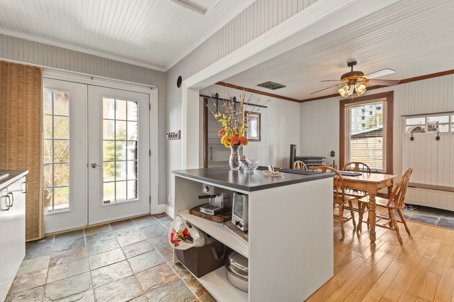 









267


Rue Champlain

,
Gatineau (Hull),




QC
J8X3R9

