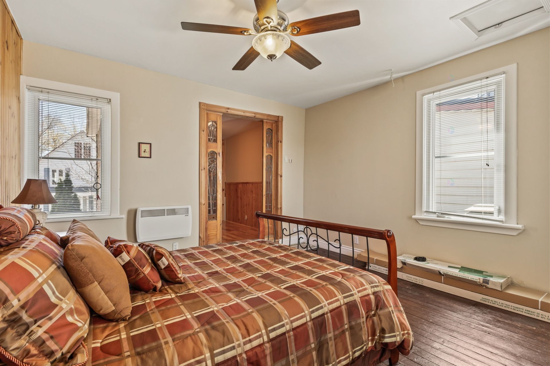 









267


Rue Champlain

,
Gatineau (Hull),




QC
J8X3R9

