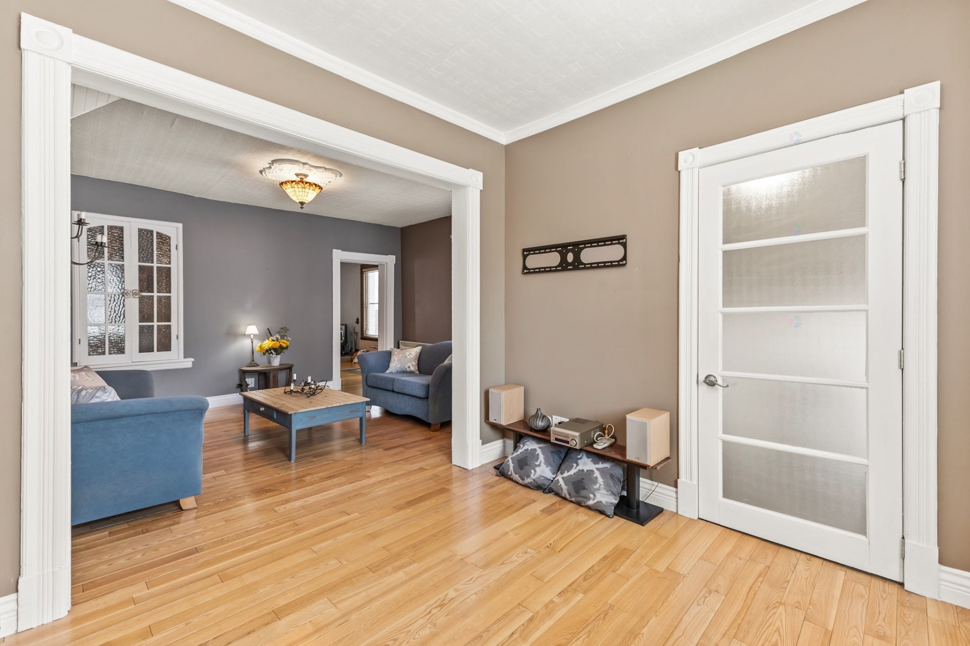 









267


Rue Champlain

,
Gatineau (Hull),




QC
J8X3R9

