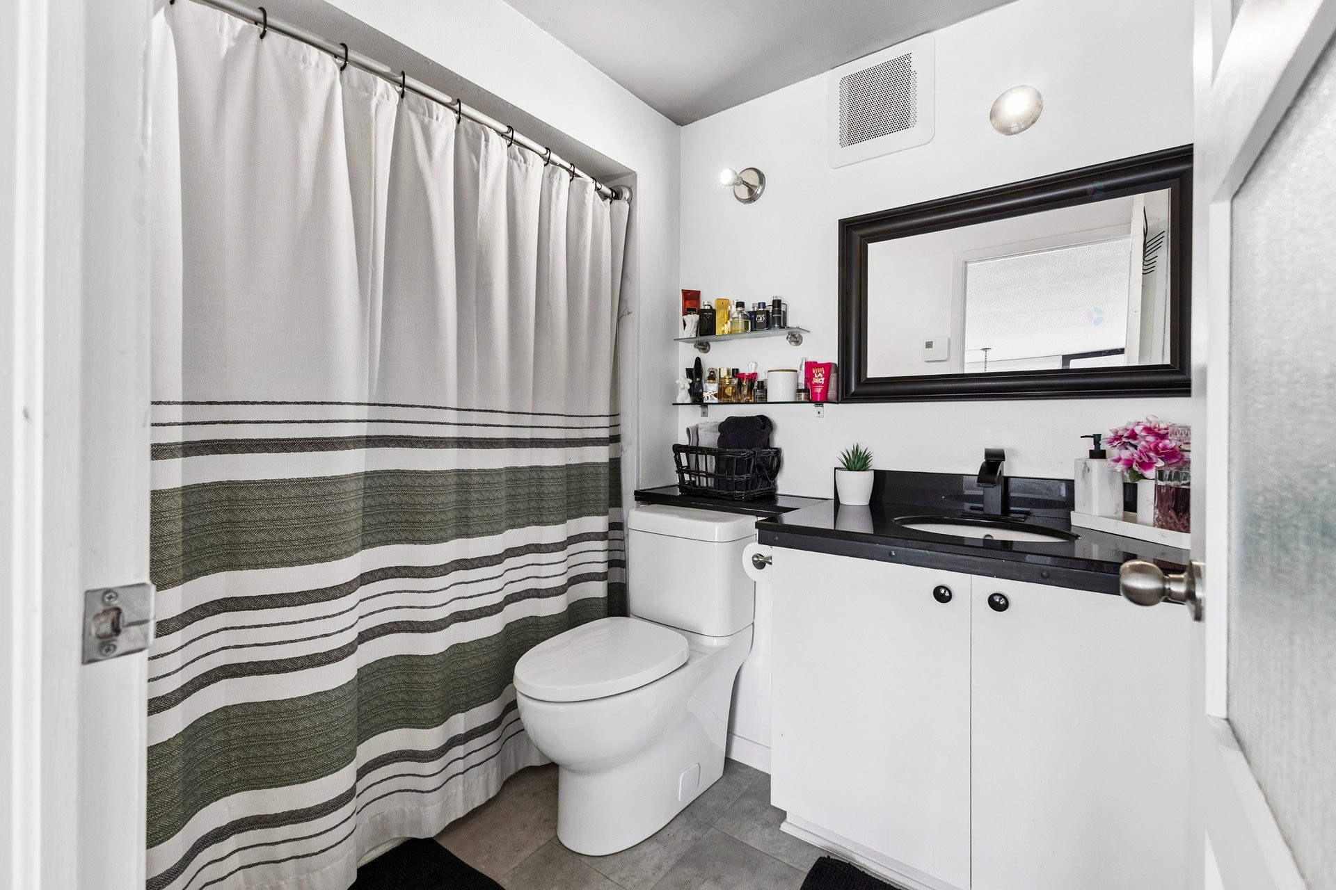









760


Ch. Marie-Le Ber

, 202,
Montréal (Verdun/Île-des-Soeurs),




QC
H3E1W6

