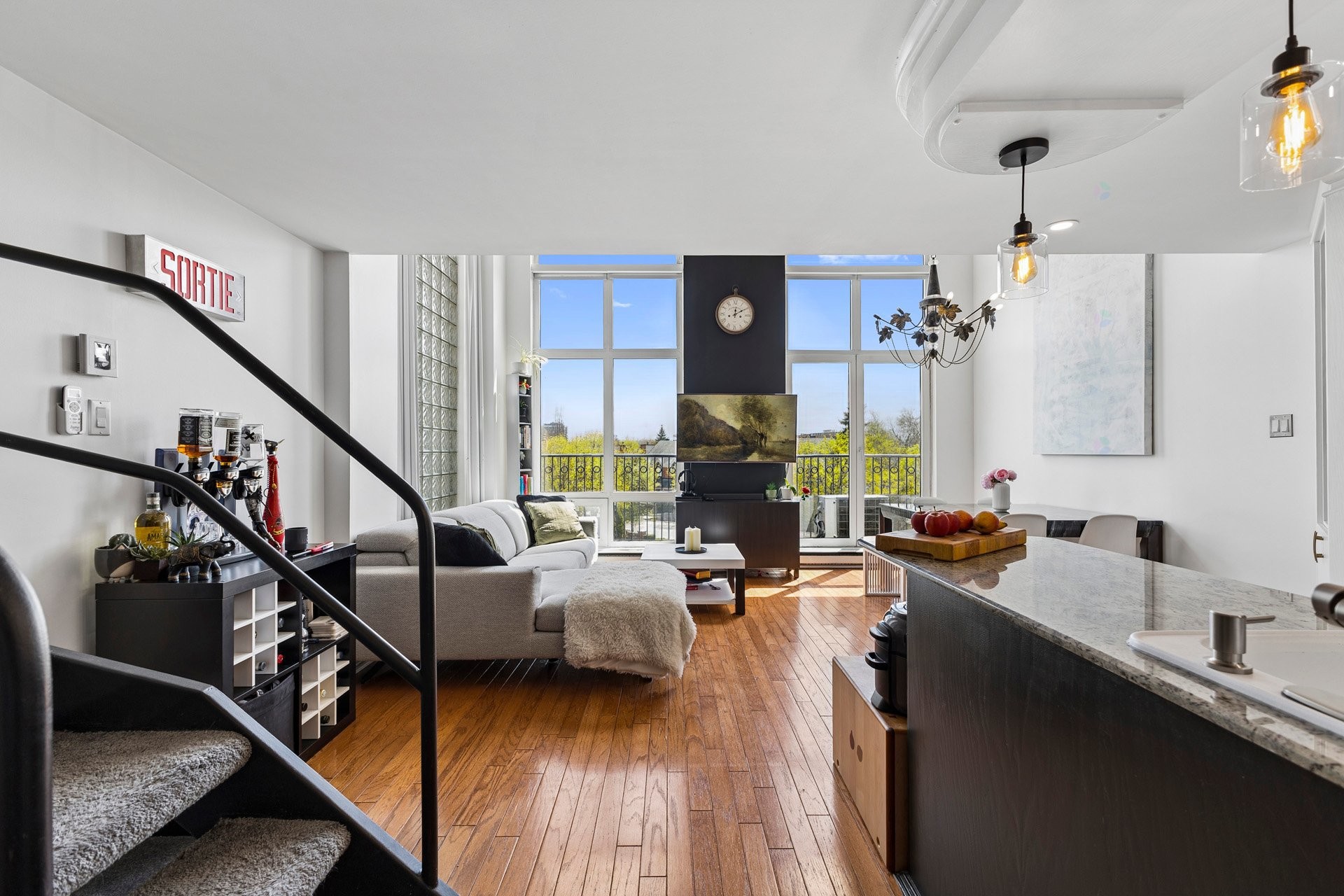 









760


Ch. Marie-Le Ber

, 202,
Montréal (Verdun/Île-des-Soeurs),




QC
H3E1W6

