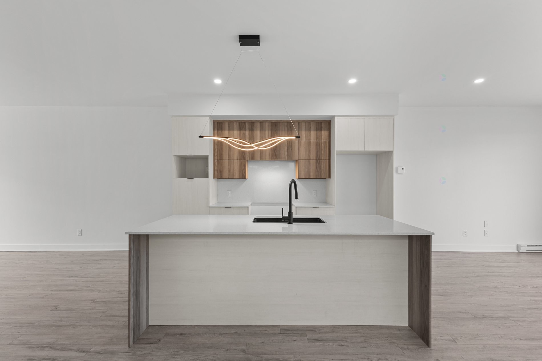 









13865


Rue du Merlot

,
Mirabel,




QC
J7N0S1

