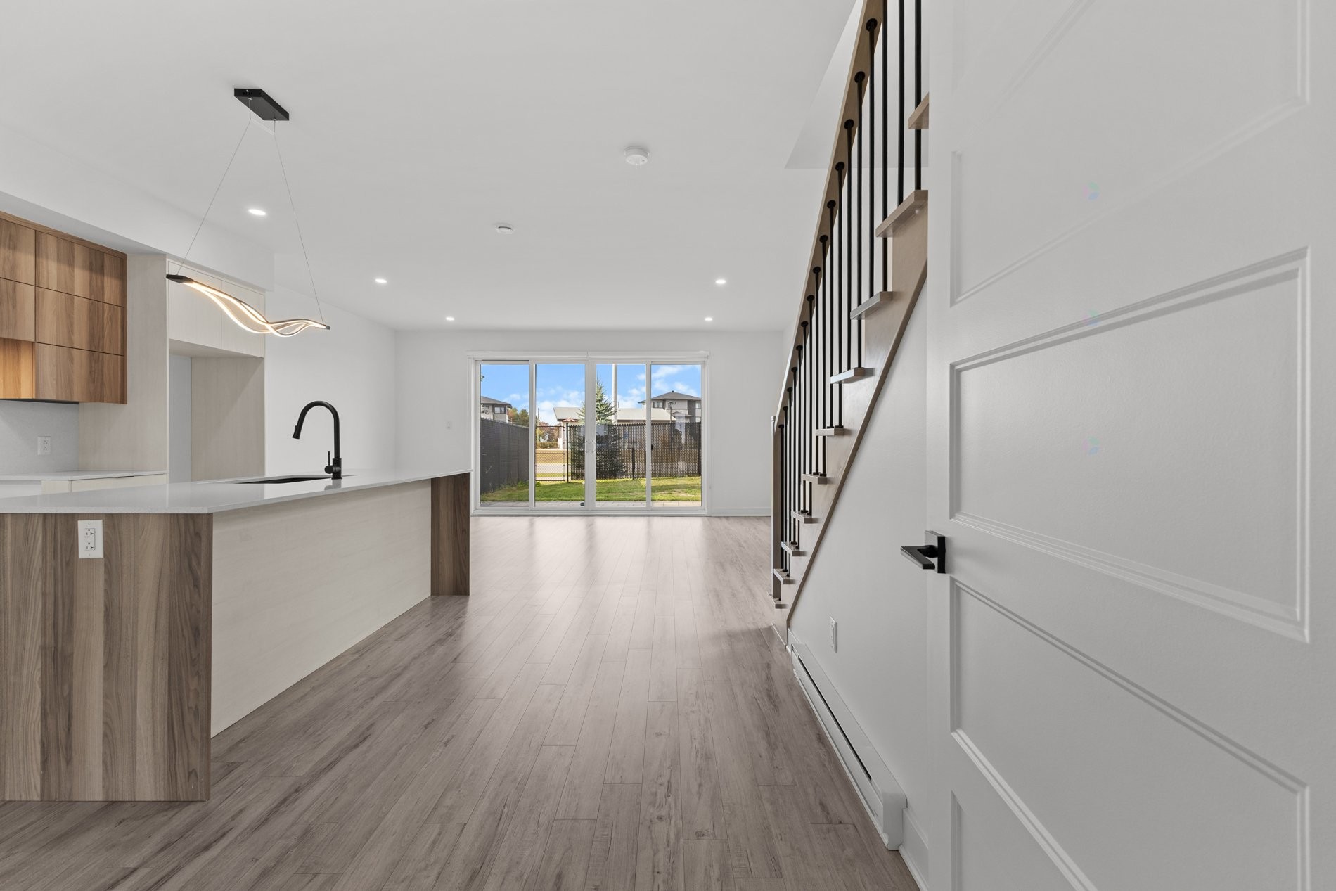 









13865


Rue du Merlot

,
Mirabel,




QC
J7N0S1

