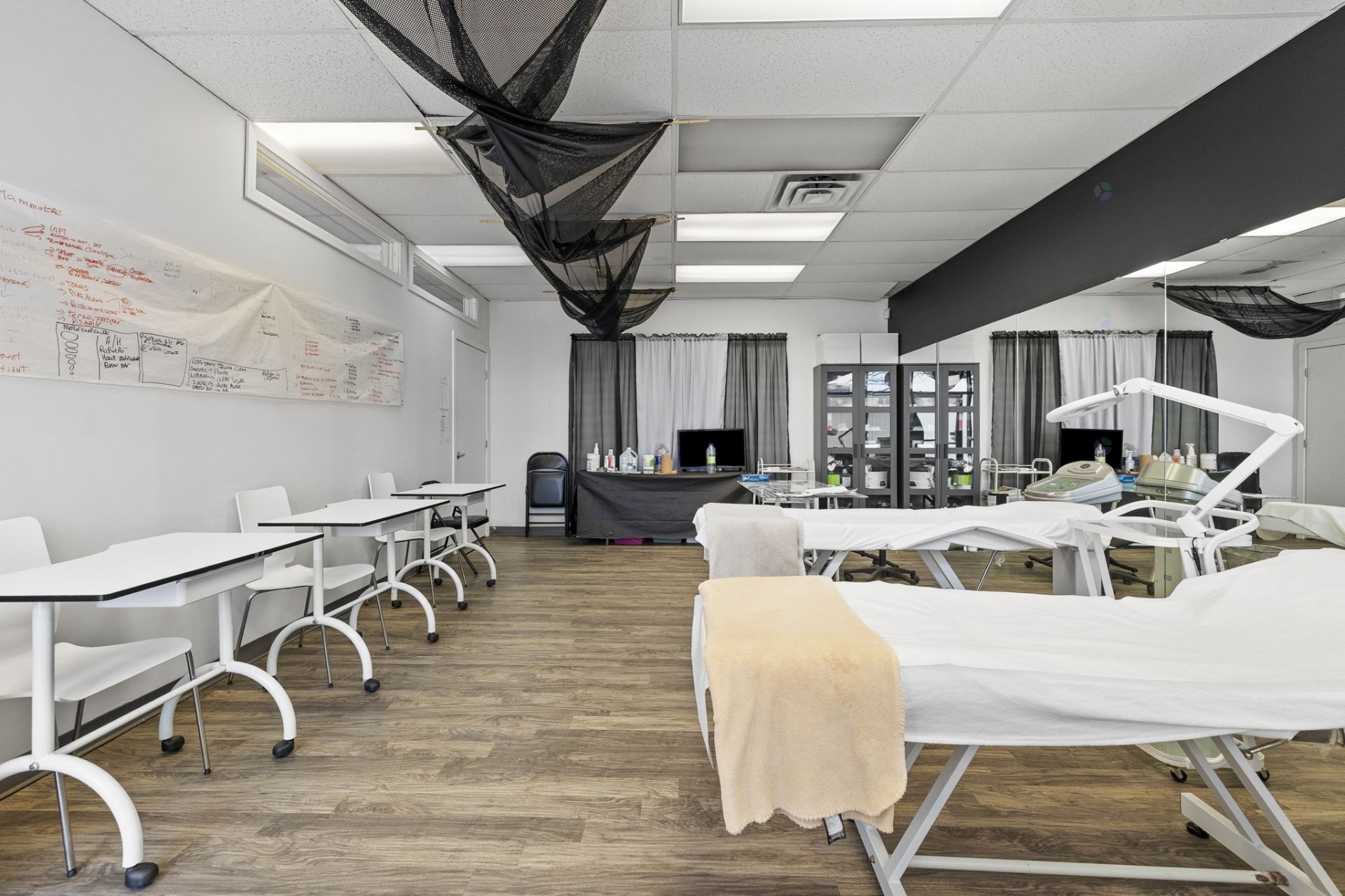 









410


Mtée Paiement

,
Gatineau (Gatineau),




QC
J8P6R5

