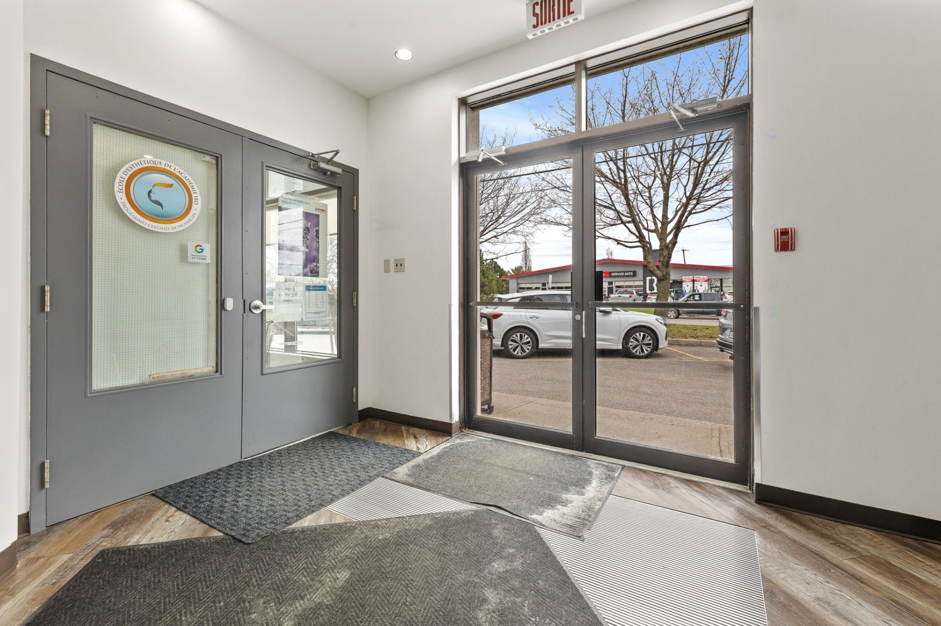 









410


Mtée Paiement

,
Gatineau (Gatineau),




QC
J8P6R5

