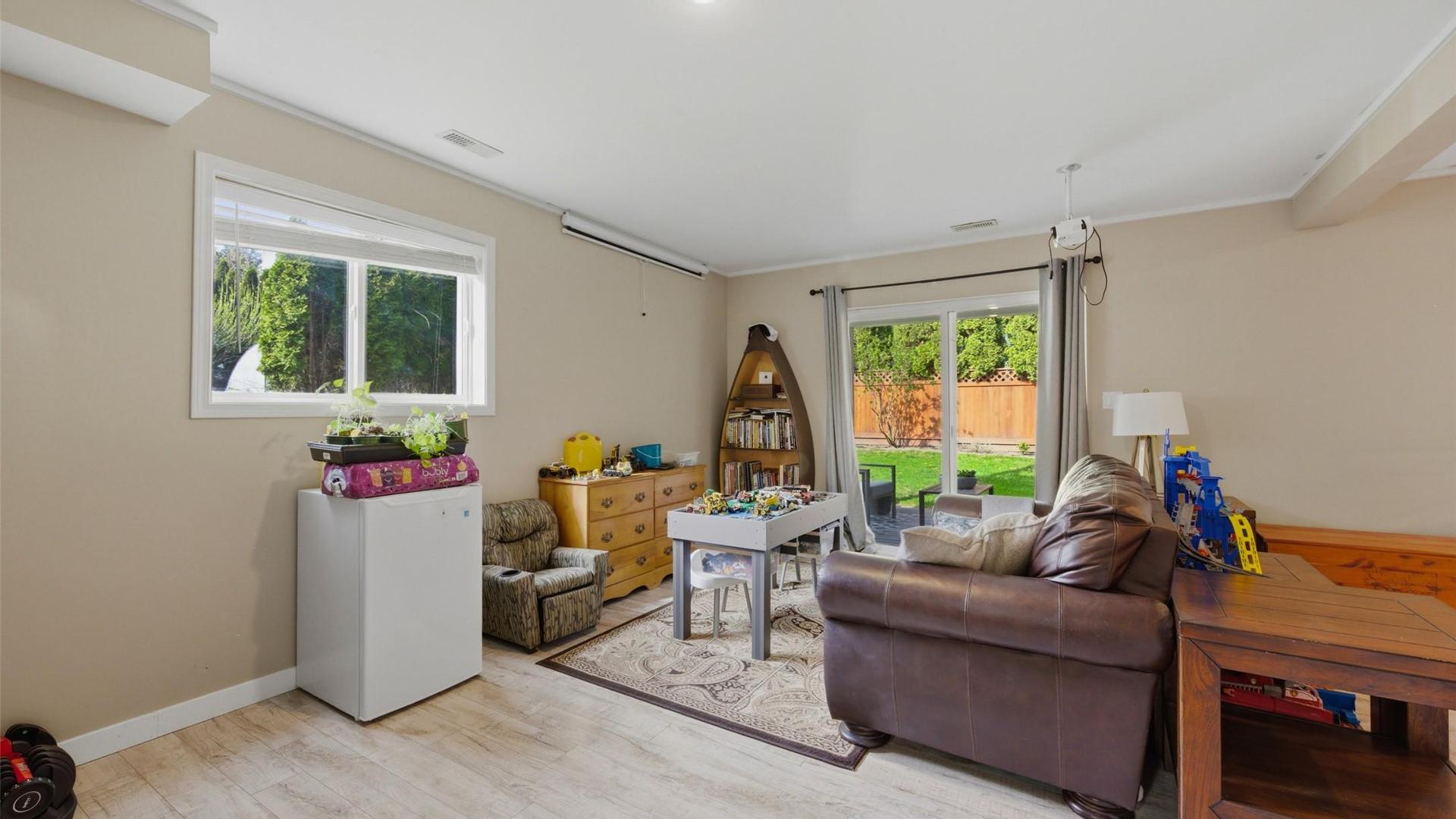 









2239


Linea

Crescent,
Lumby,




BC
V0E 2G0

