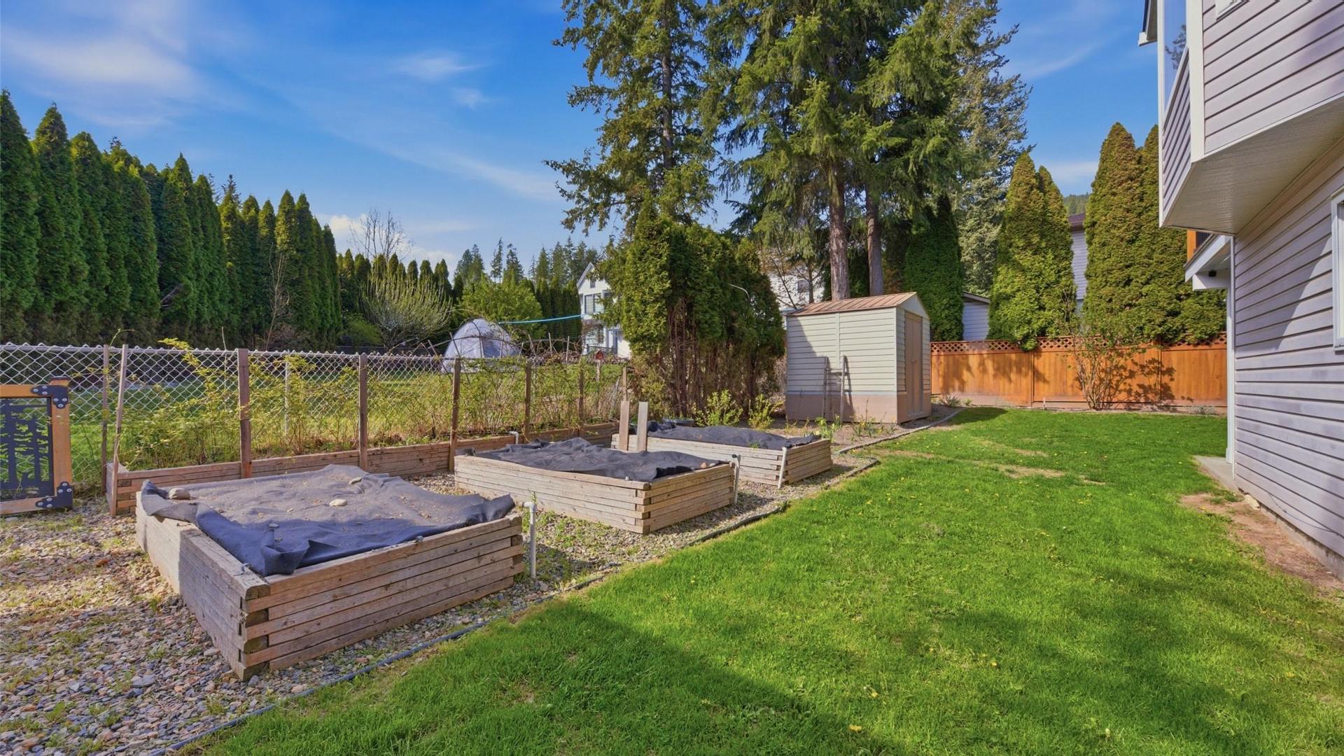 









2239


Linea

Crescent,
Lumby,




BC
V0E 2G0

