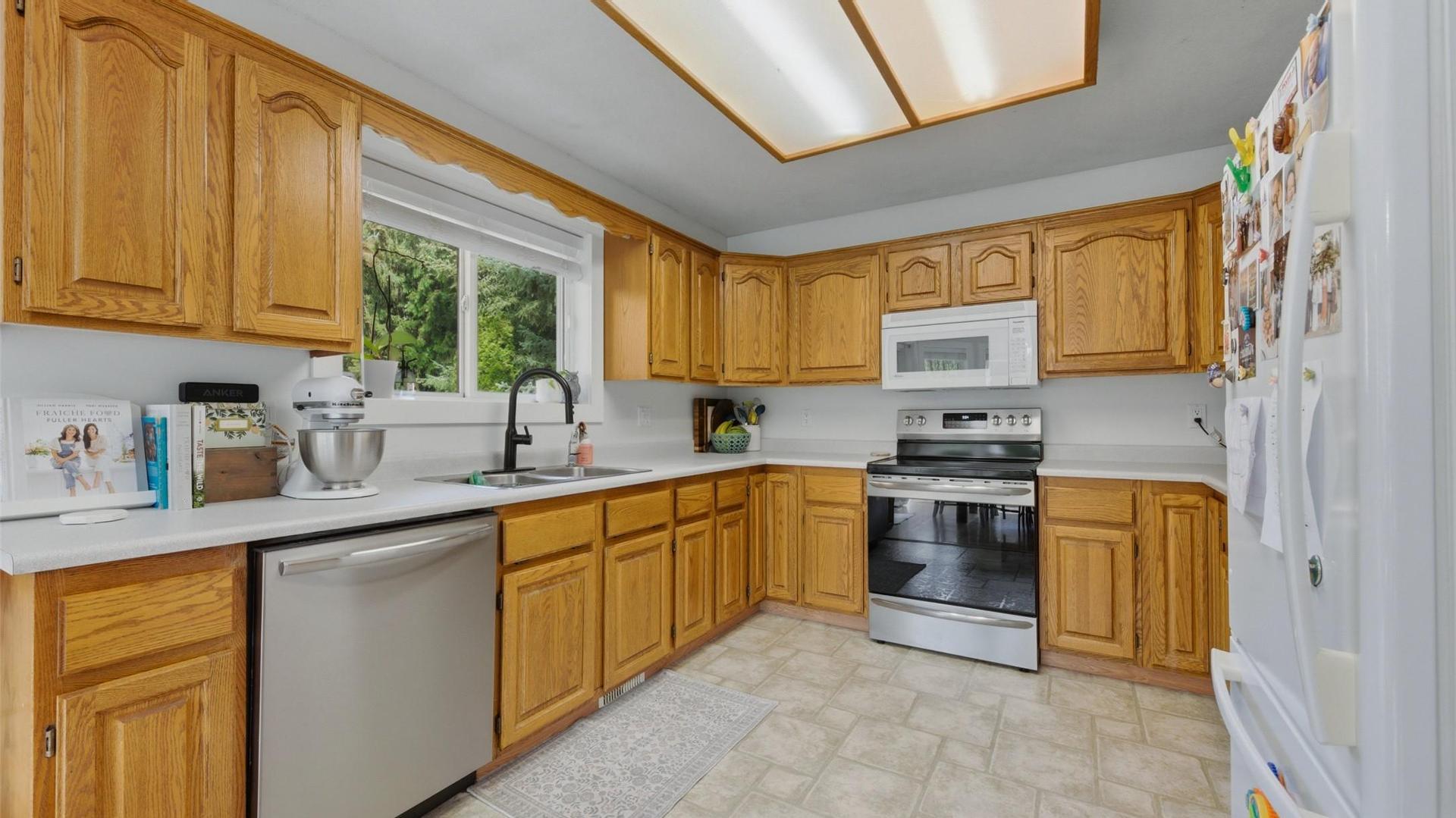 









2239


Linea

Crescent,
Lumby,




BC
V0E 2G0

