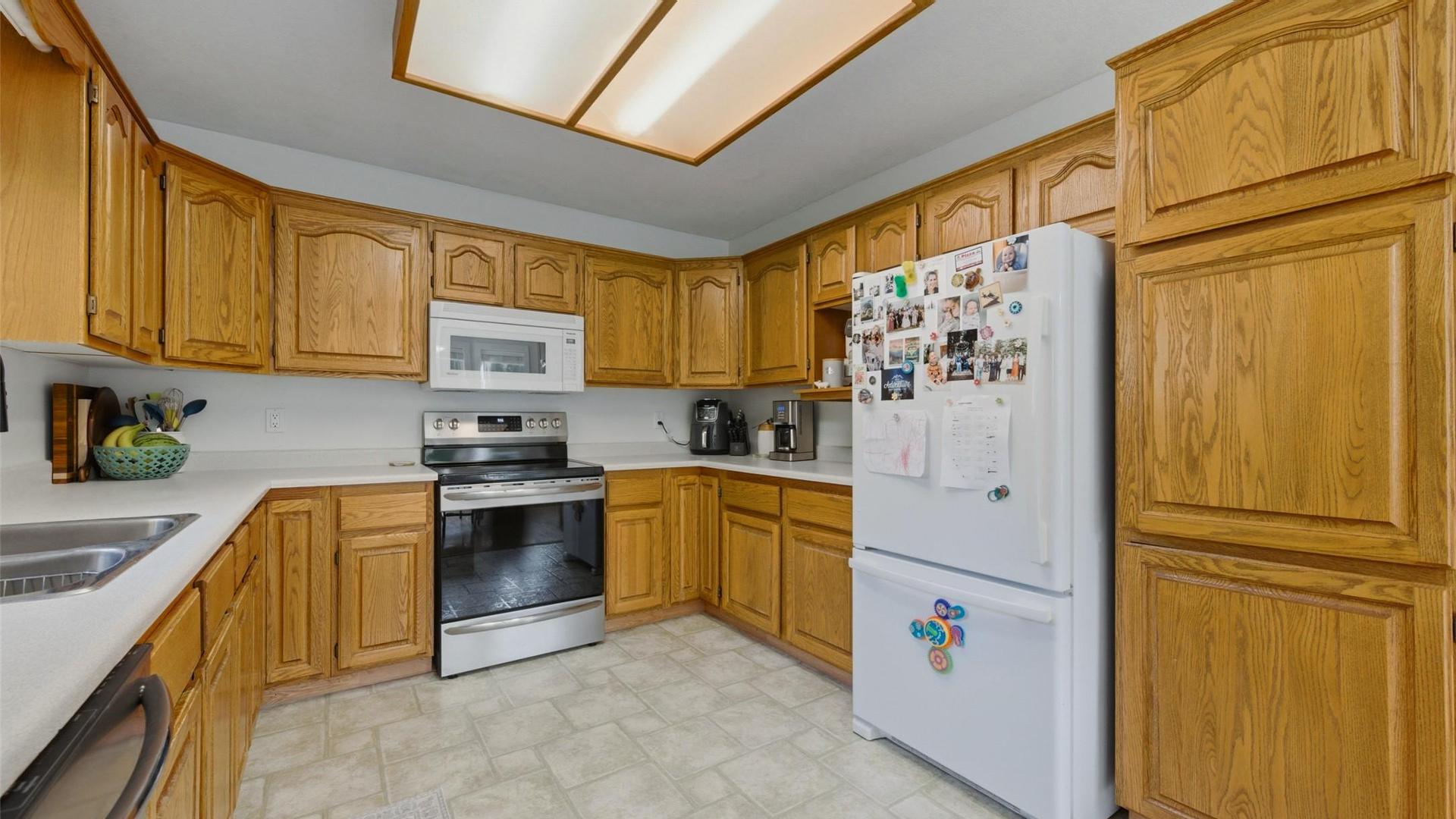 









2239


Linea

Crescent,
Lumby,




BC
V0E 2G0

